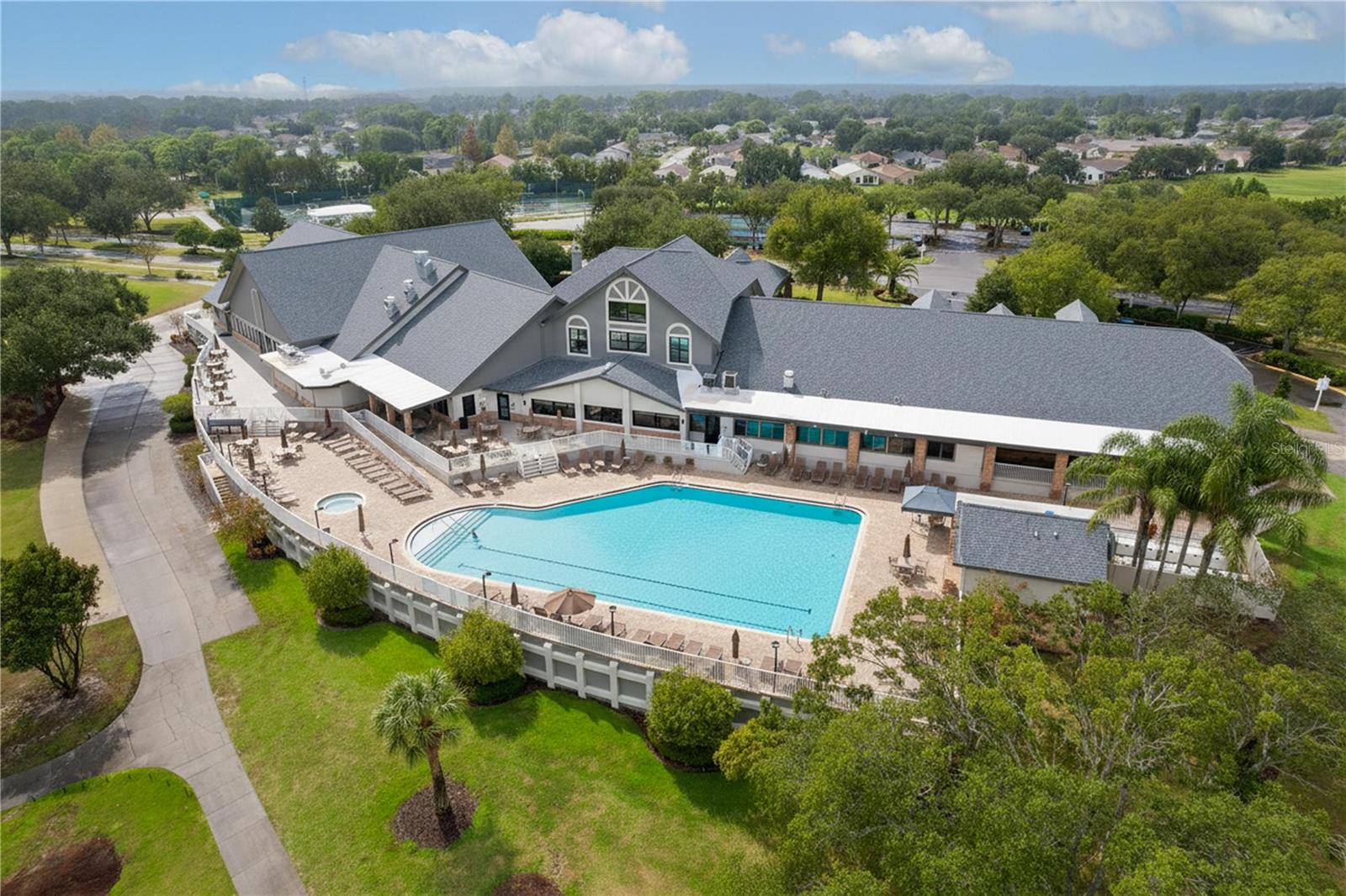 Image 18 of 25 For 18736 Bent Pine Dr Drive