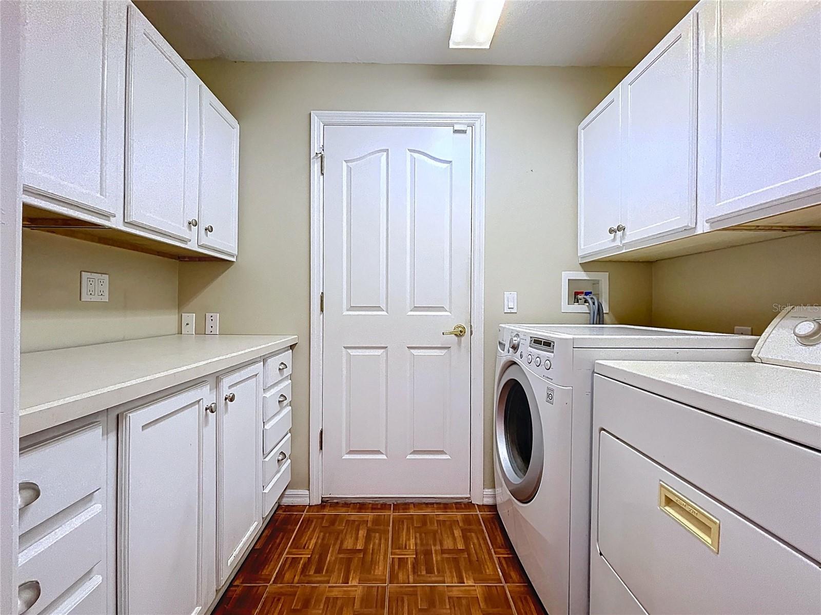 Image 9 of 25 For 18736 Bent Pine Dr Drive