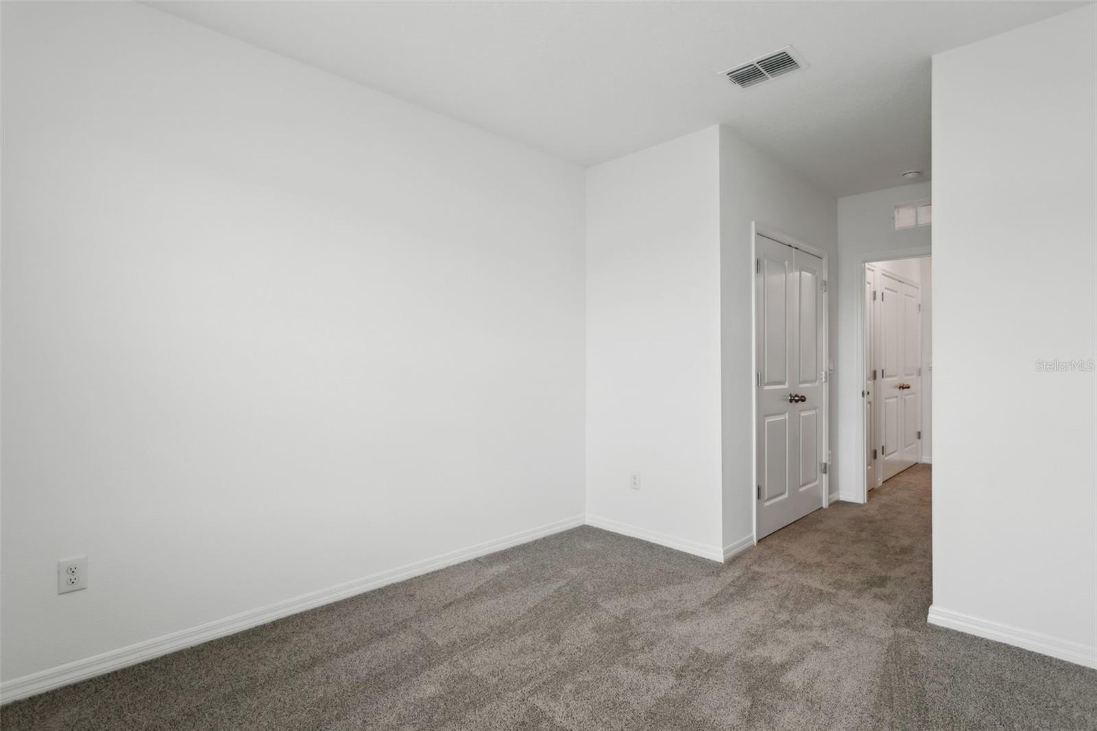 Image 13 of 25 For 3701 Copper Beech Drive