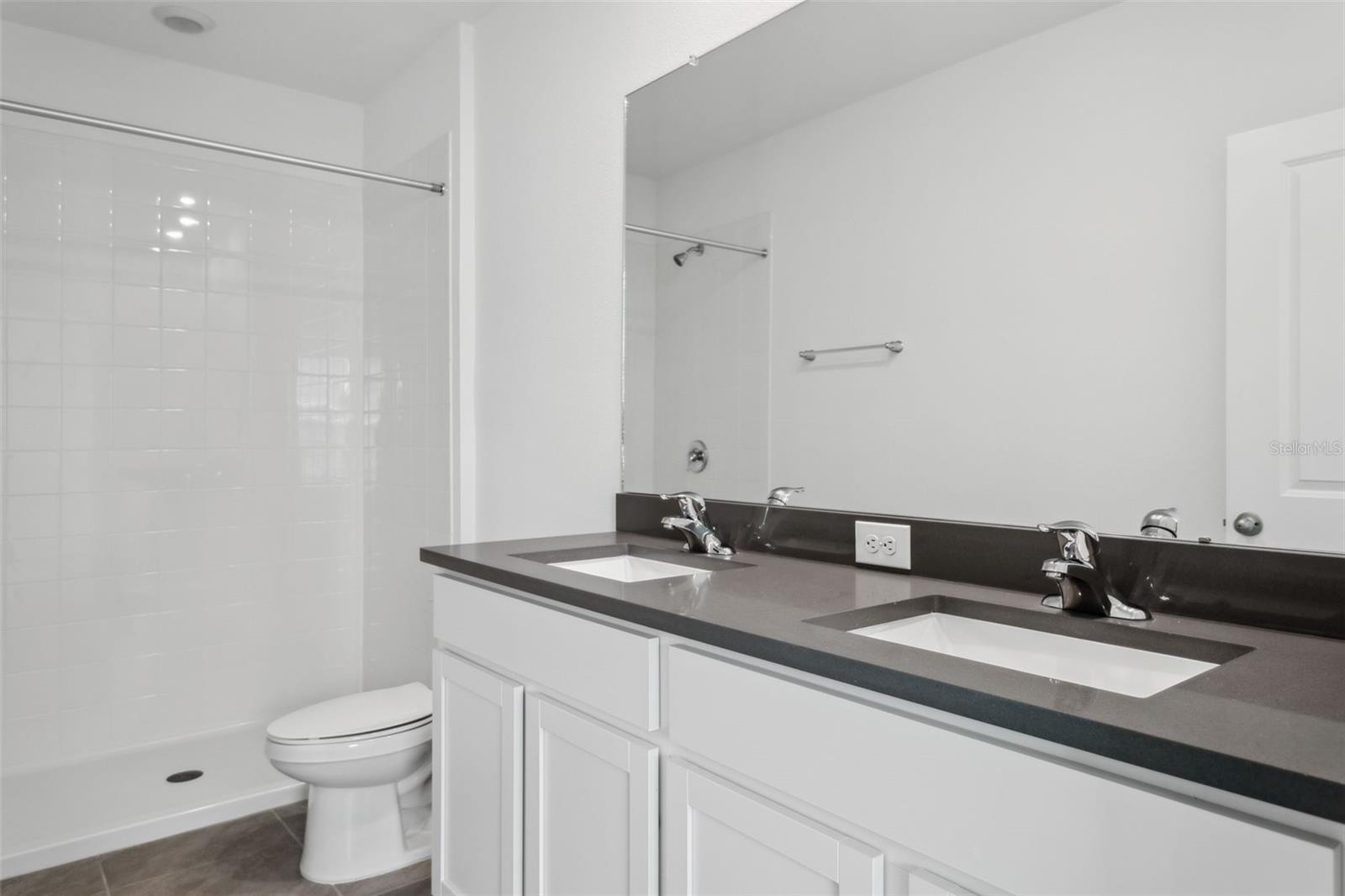 Image 16 of 25 For 3701 Copper Beech Drive