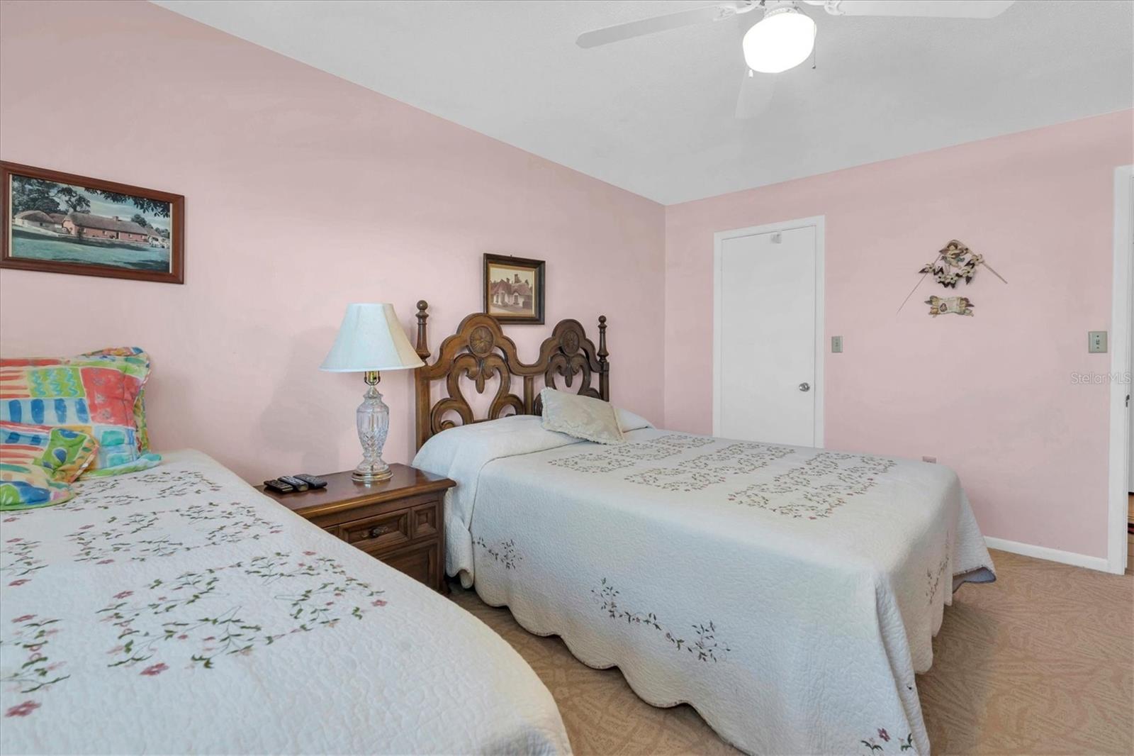 Image 24 of 36 For 5575 Gulf Boulevard 332