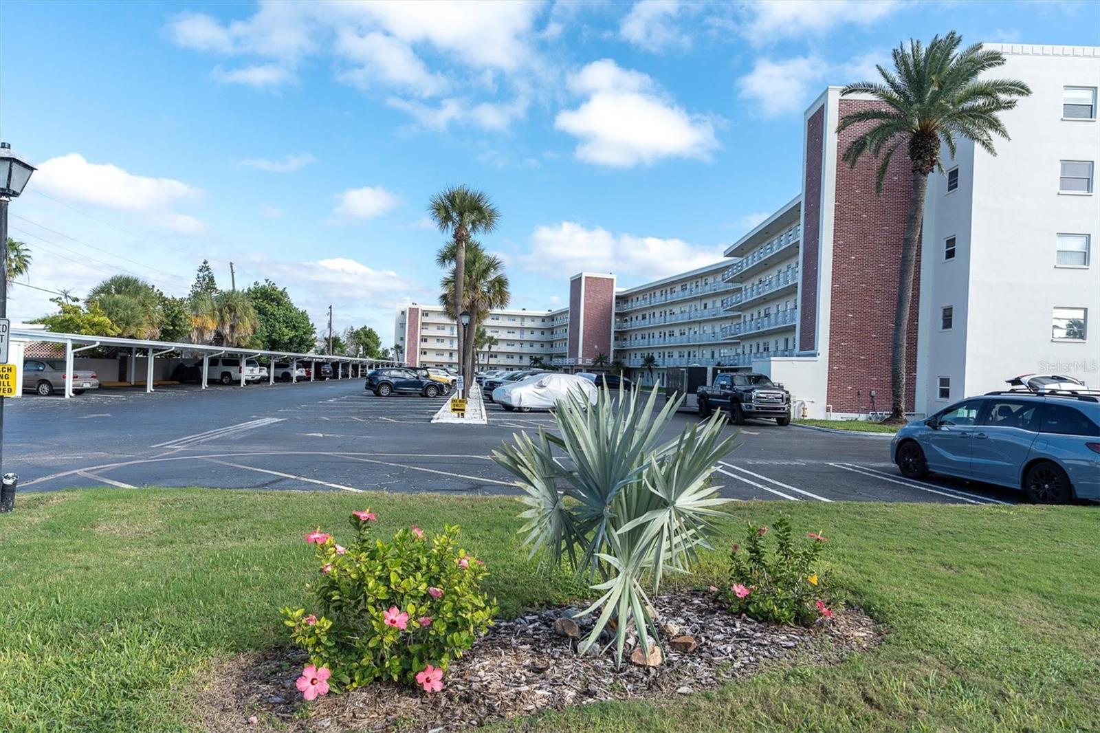 Image 31 of 36 For 5575 Gulf Boulevard 332