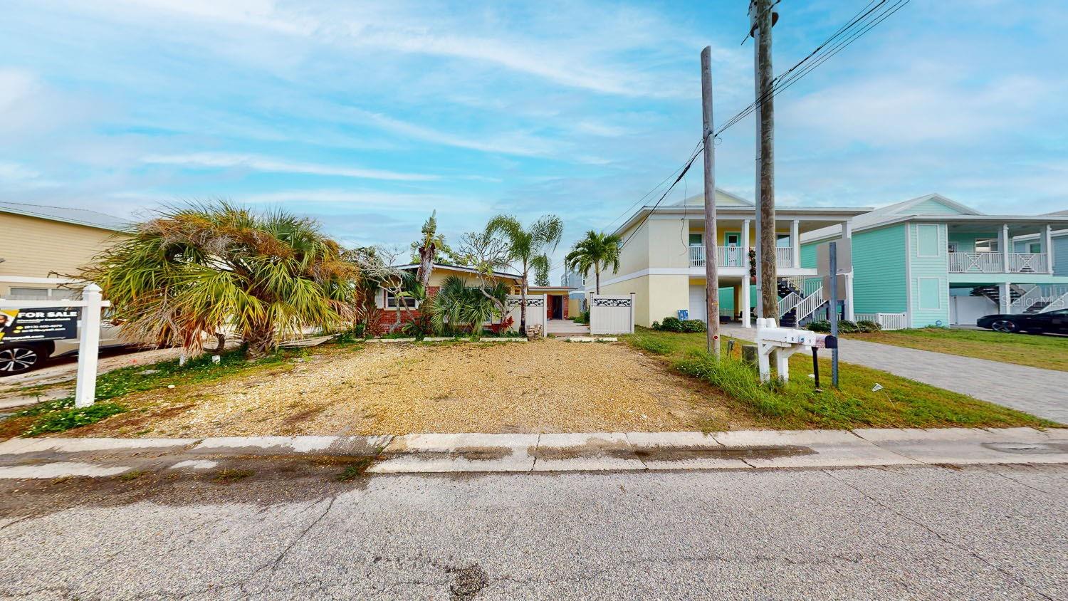 Image 15 of 52 For 14906 Bayshore Drive