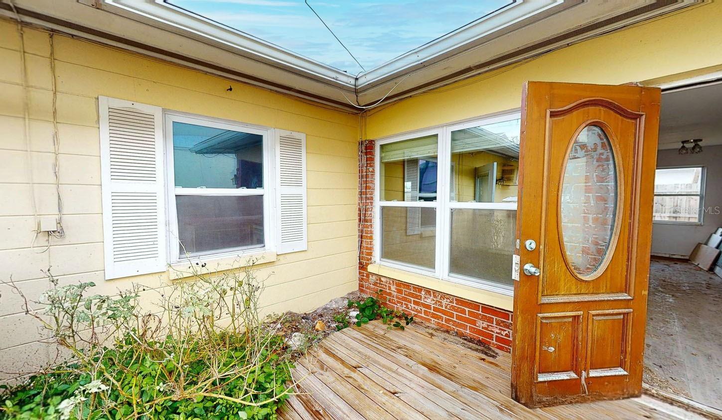 Image 2 of 52 For 14906 Bayshore Drive