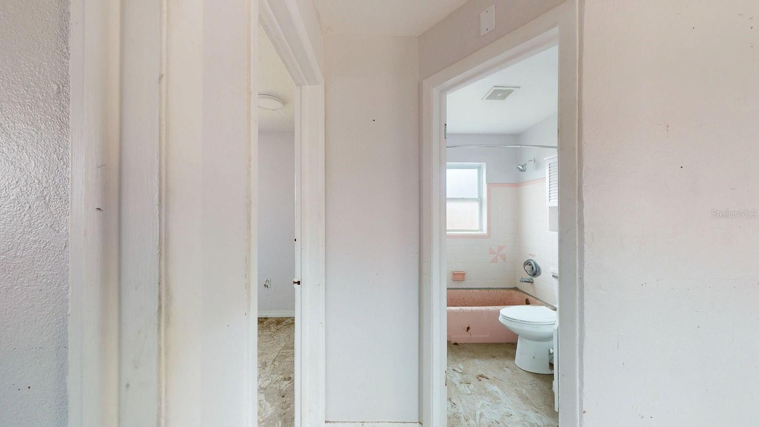 Image 36 of 52 For 14906 Bayshore Drive