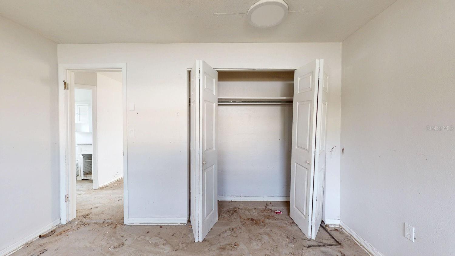 Image 37 of 52 For 14906 Bayshore Drive