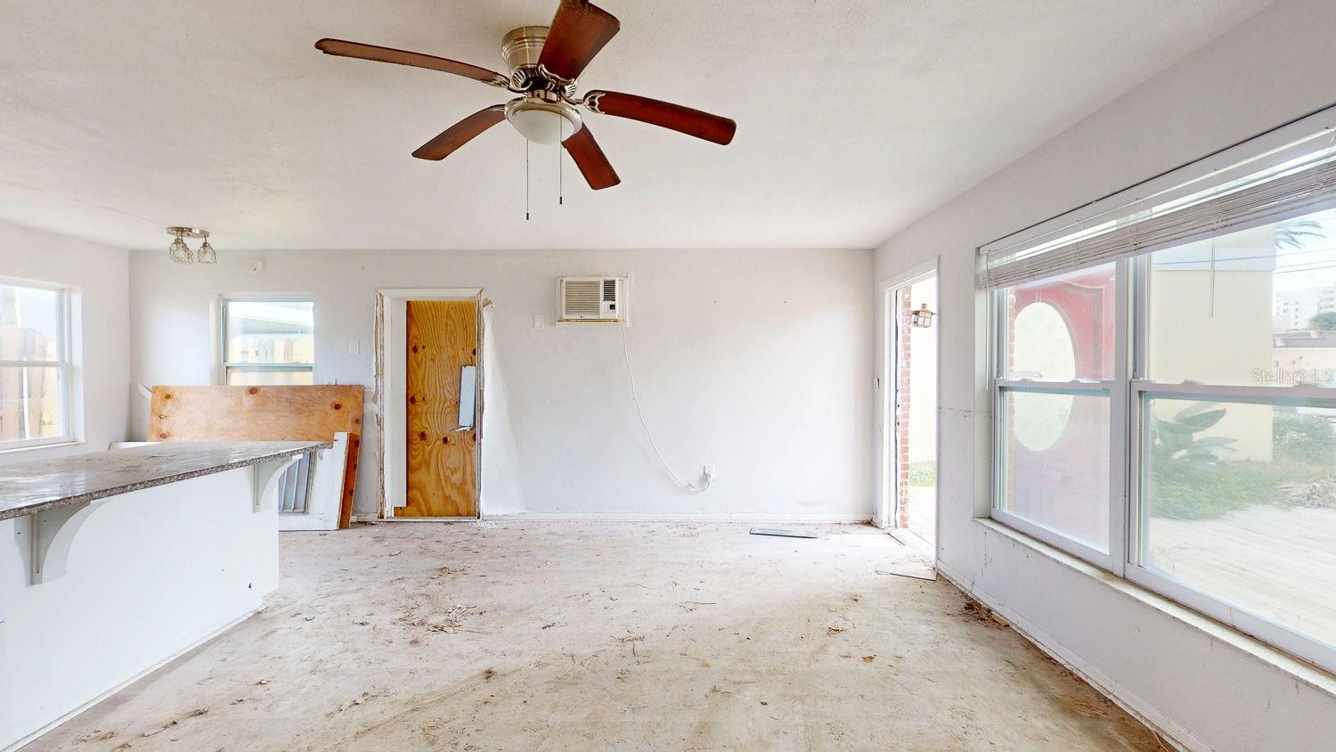 Image 41 of 52 For 14906 Bayshore Drive