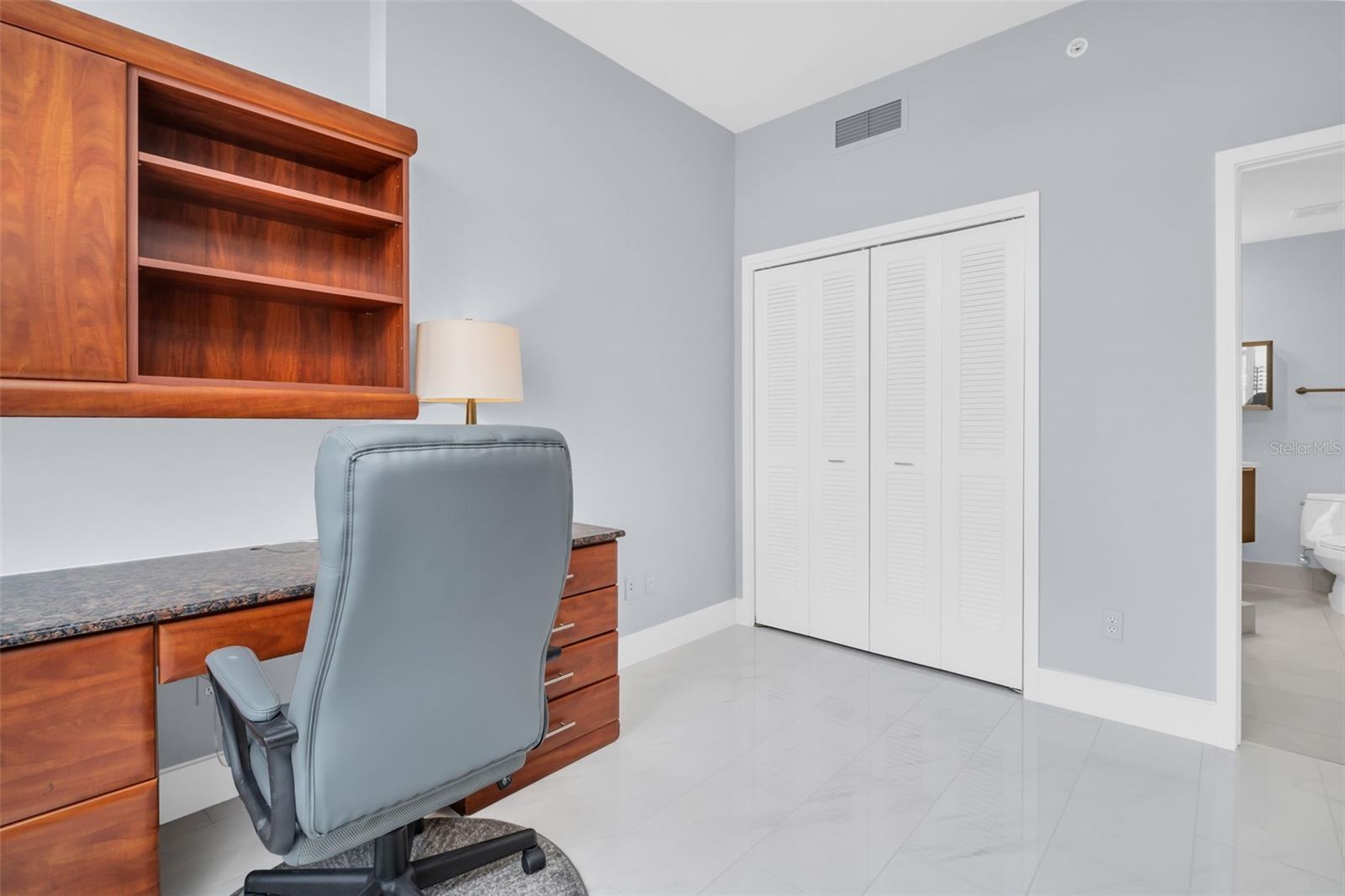 Image 23 of 46 For 175 1st Street S 905