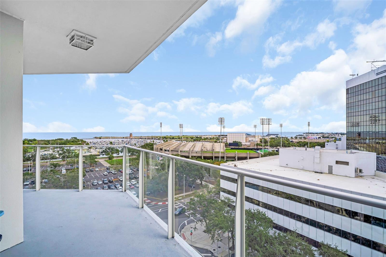 Image 26 of 46 For 175 1st Street S 905