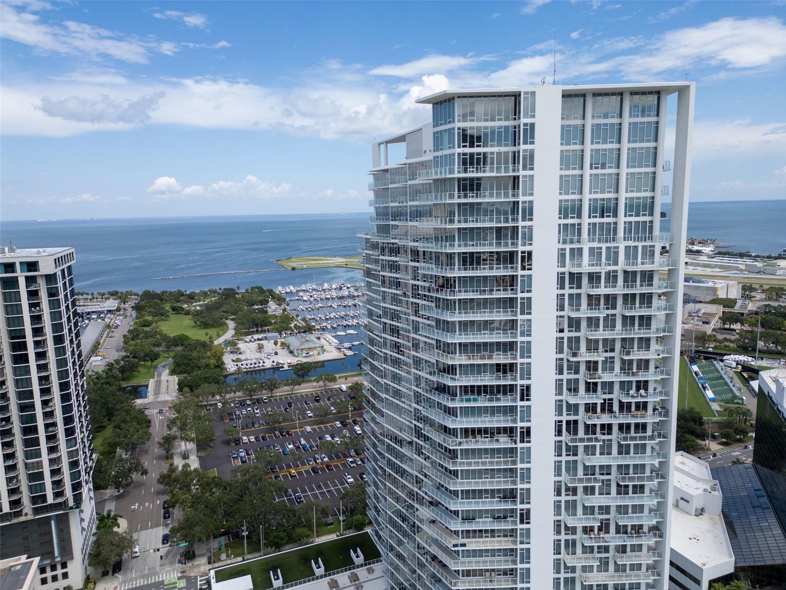 Image 43 of 46 For 175 1st Street S 905