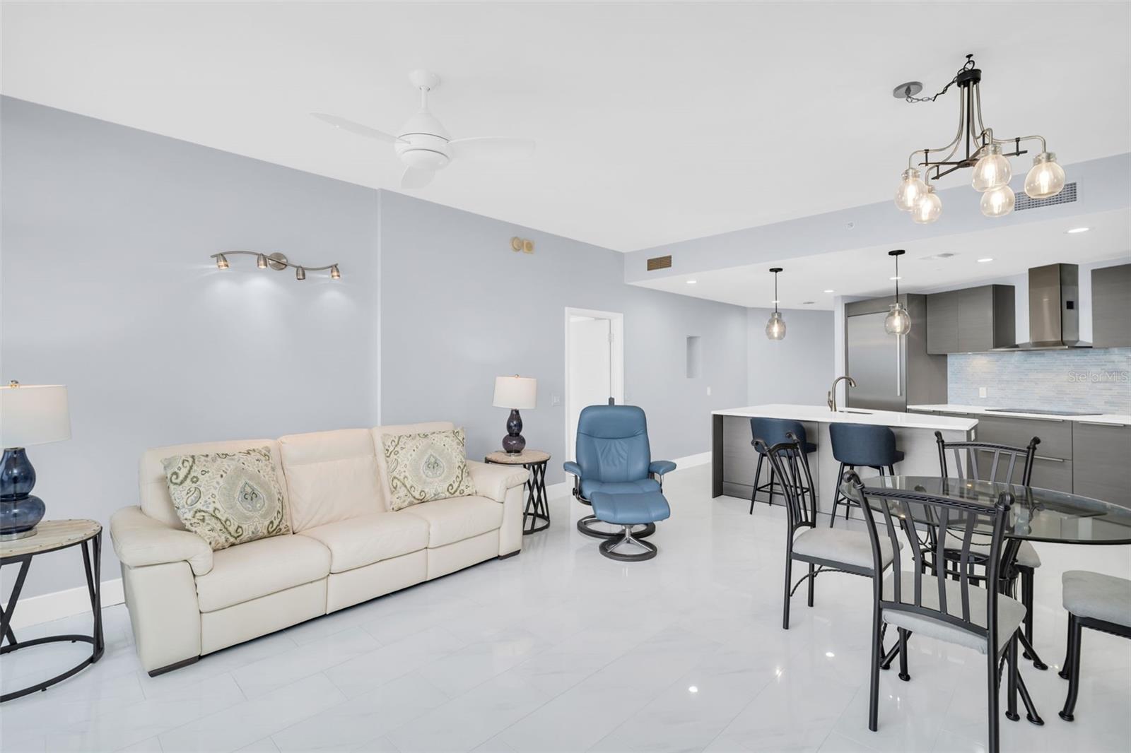 Image 5 of 46 For 175 1st Street S 905