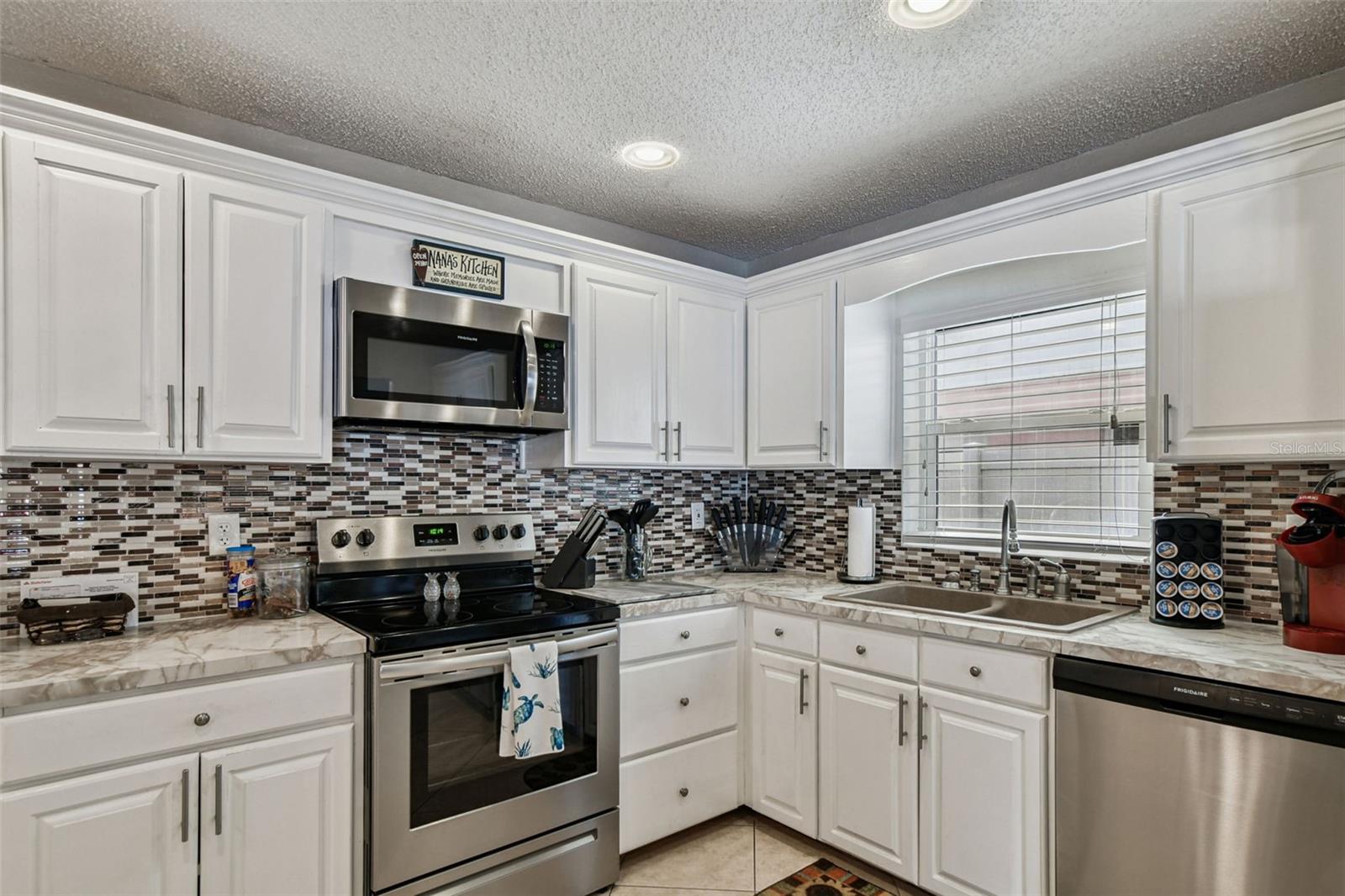 Image 16 of 65 For 10038 82nd Lane