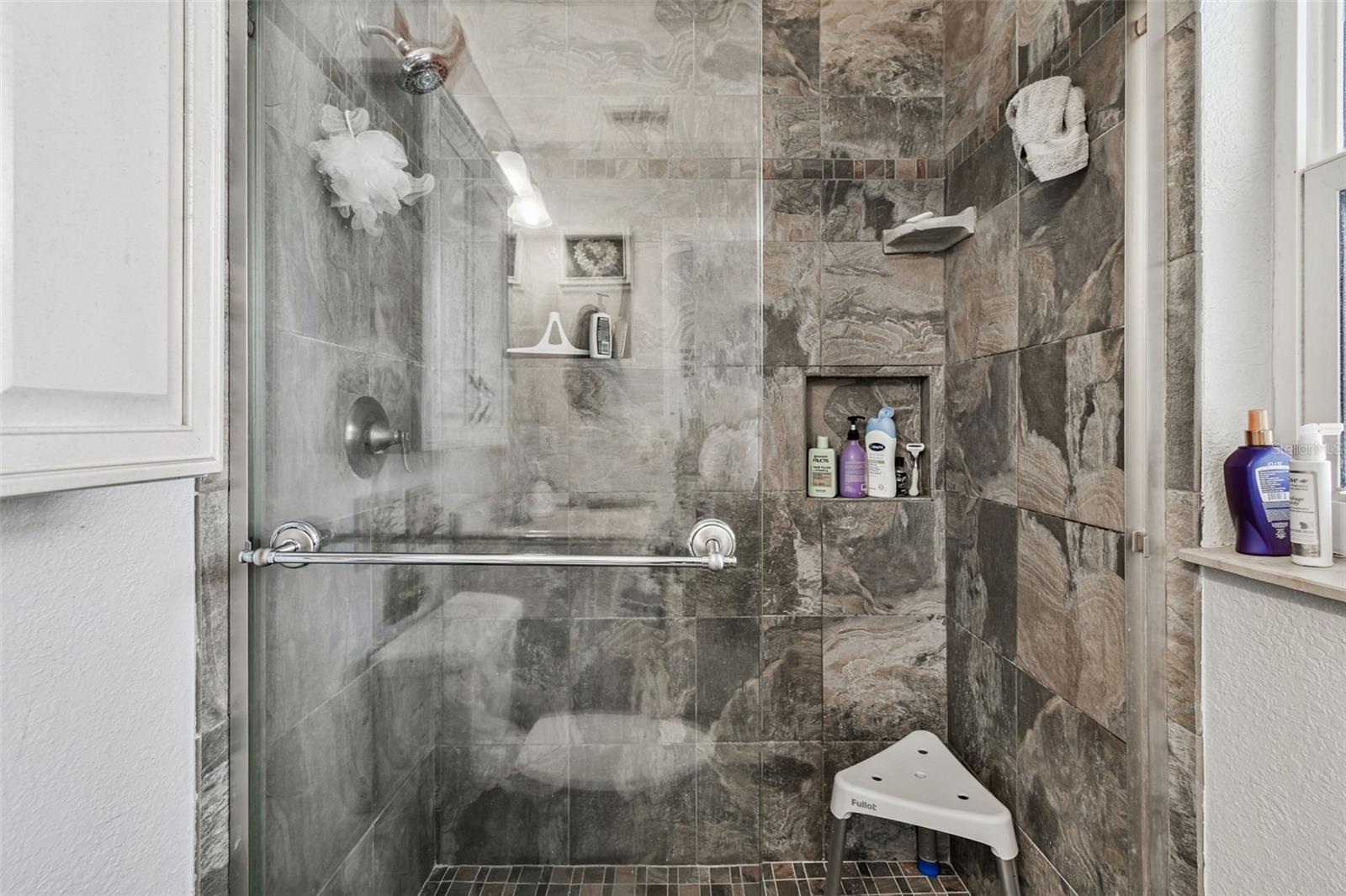 Image 35 of 65 For 10038 82nd Lane