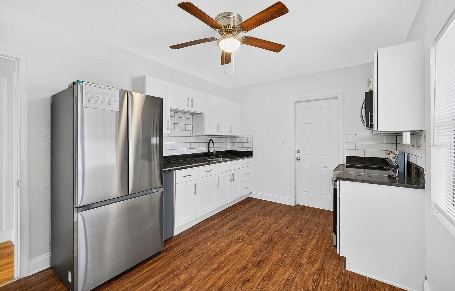 Image 15 of 20 For 5517 Gulfport Boulevard S 5517