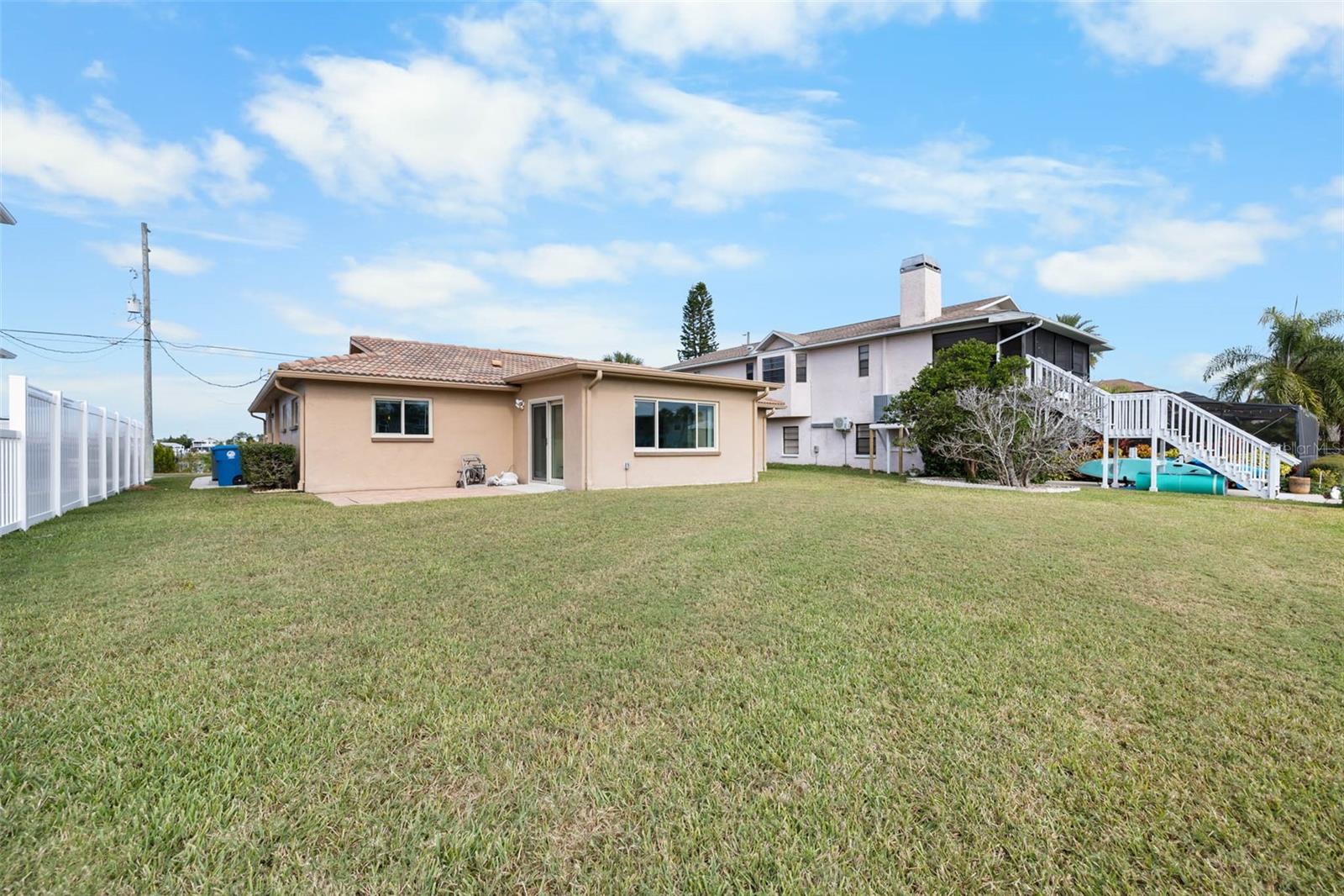 Image 28 of 35 For 3476 Gulfview Drive