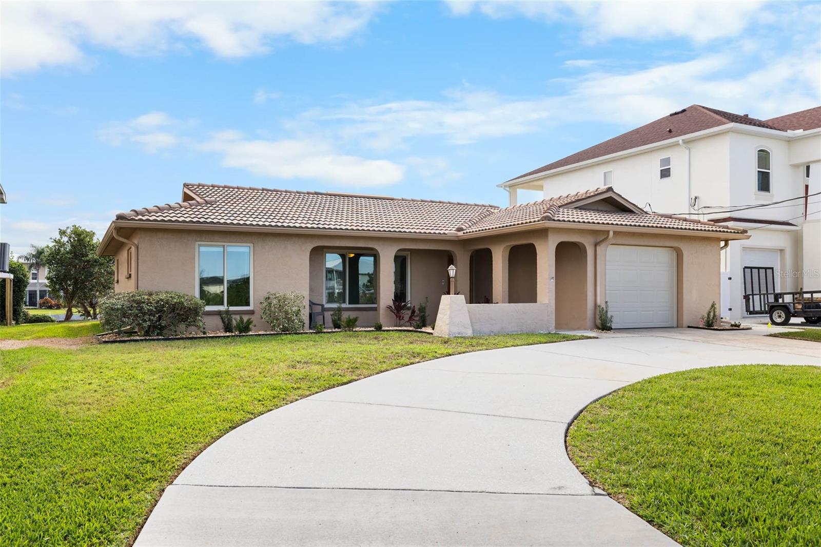 Image 6 of 35 For 3476 Gulfview Drive