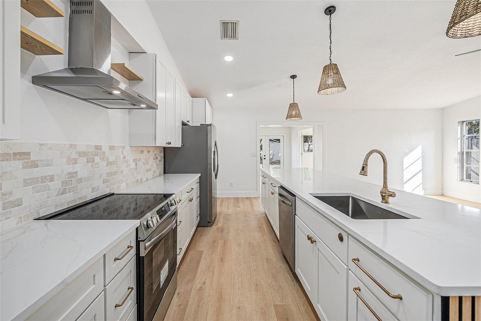 Image 5 of 20 For 11707 Cypress Park Street