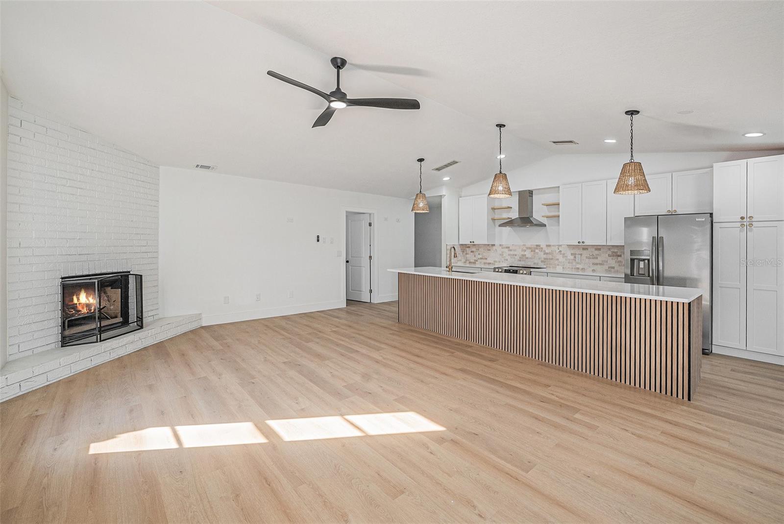 Image 7 of 20 For 11707 Cypress Park Street