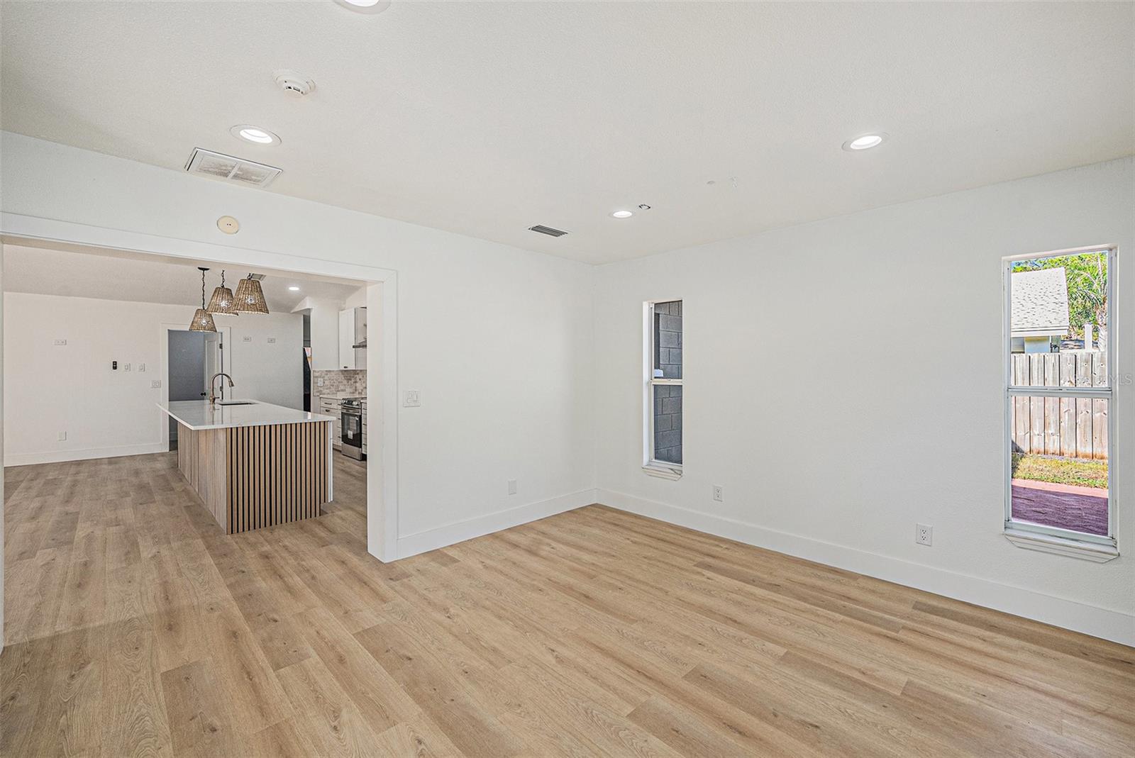 Image 9 of 20 For 11707 Cypress Park Street