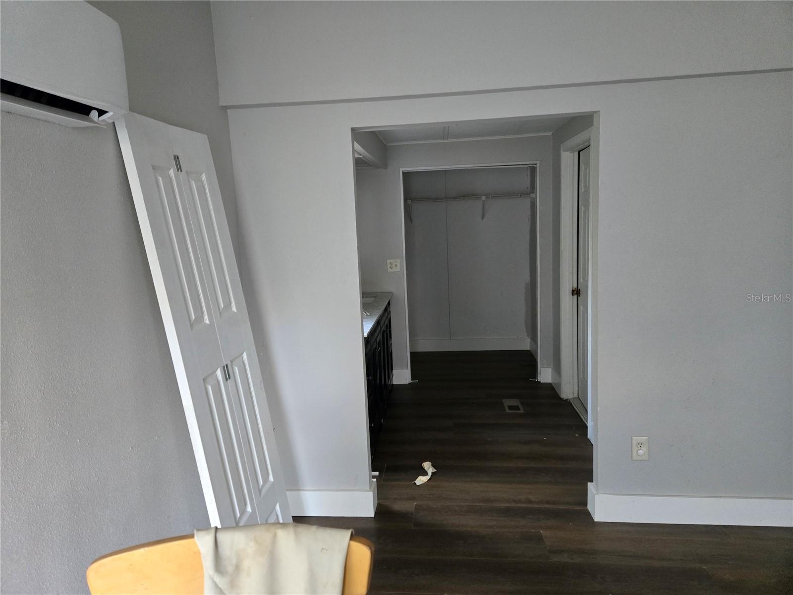 Image 11 of 61 For 6942 Angus Valley Drive