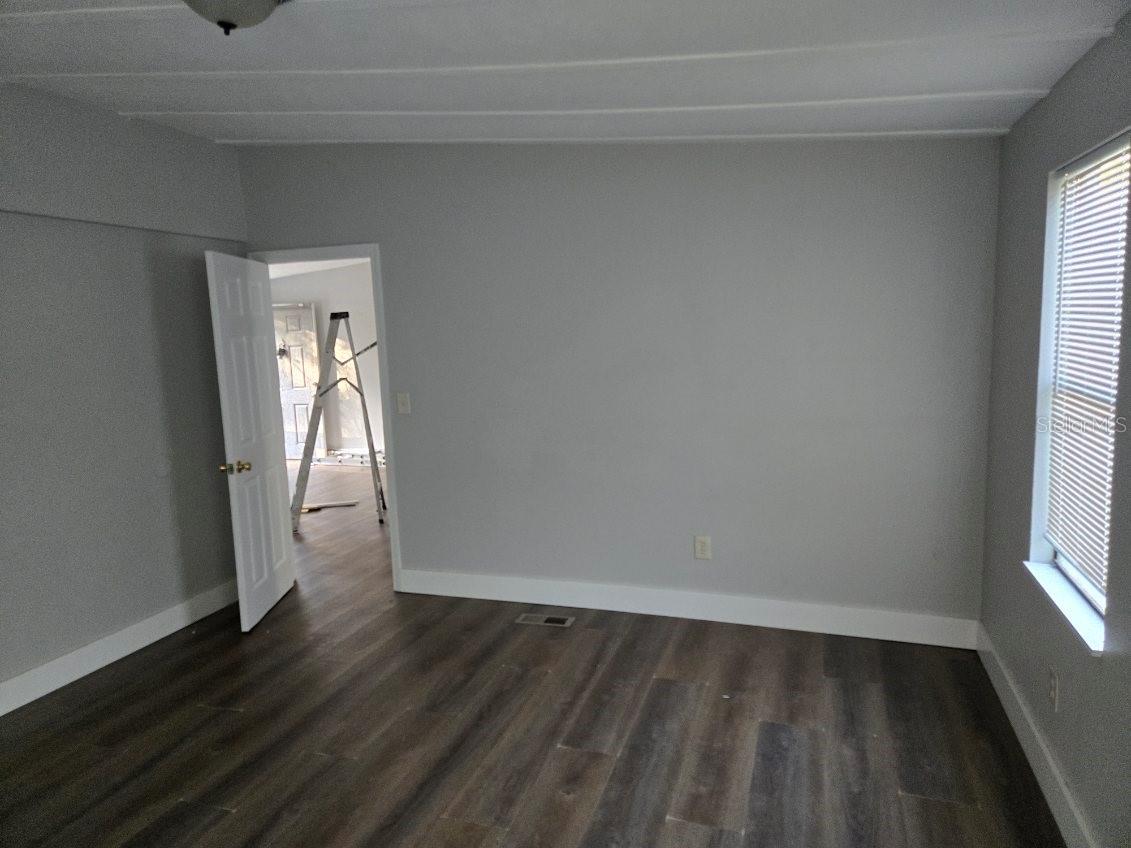 Image 14 of 61 For 6942 Angus Valley Drive