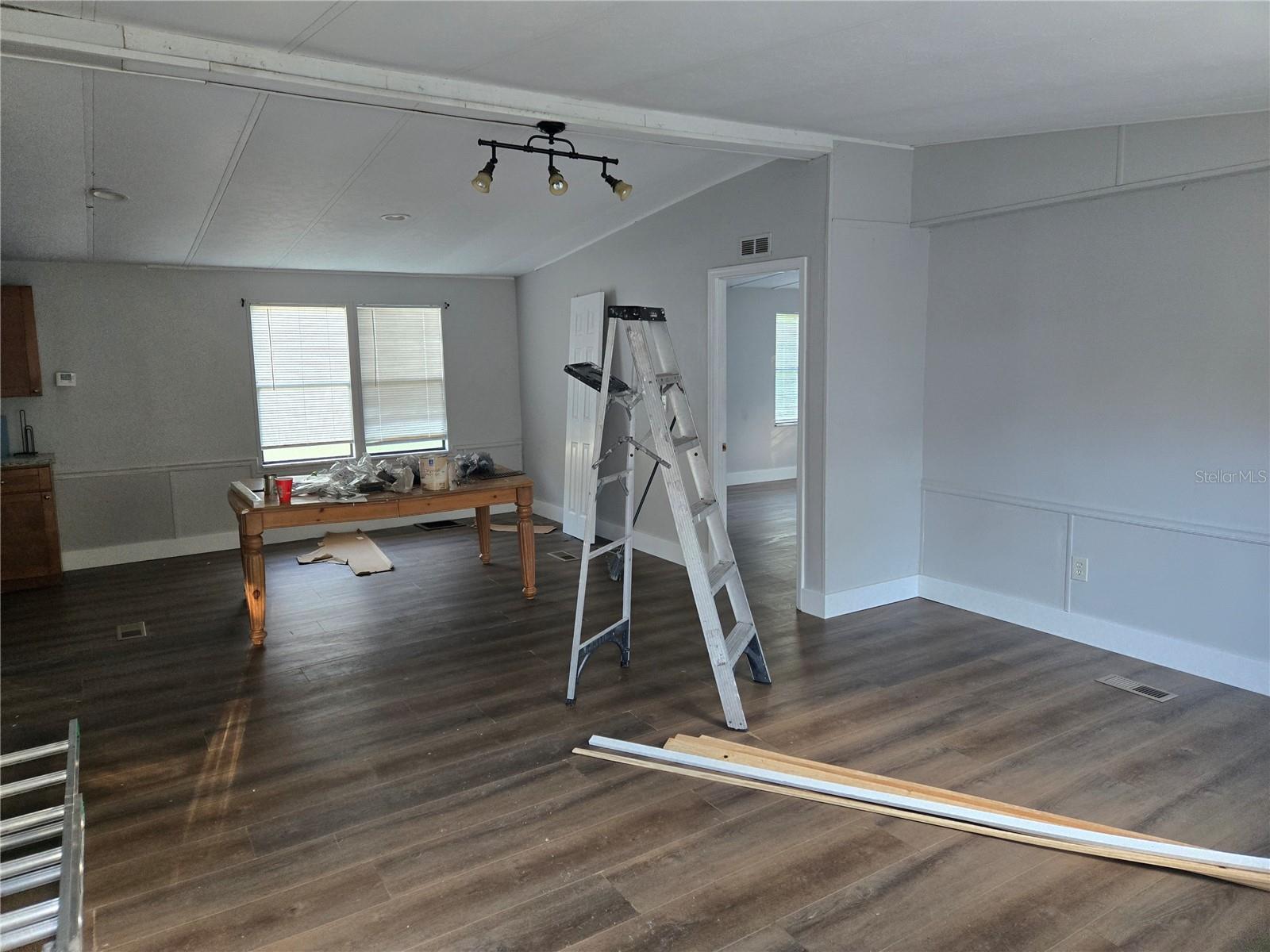 Image 7 of 61 For 6942 Angus Valley Drive