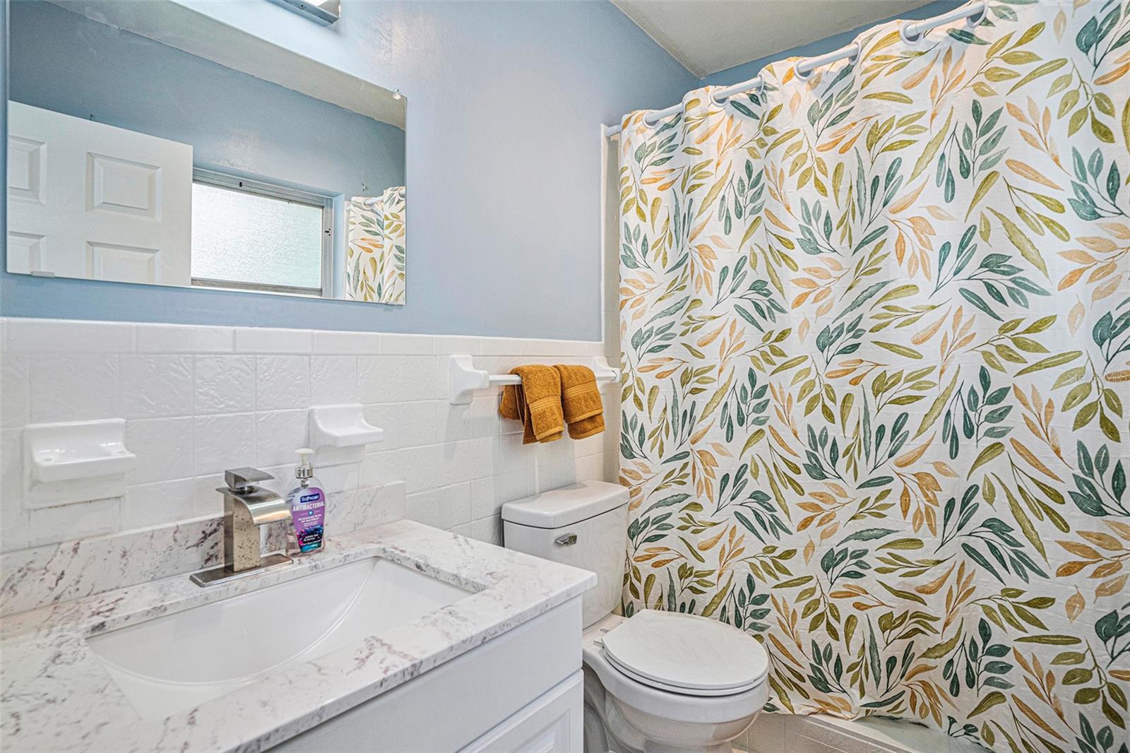 Image 10 of 16 For 301 Carlyle Boulevard