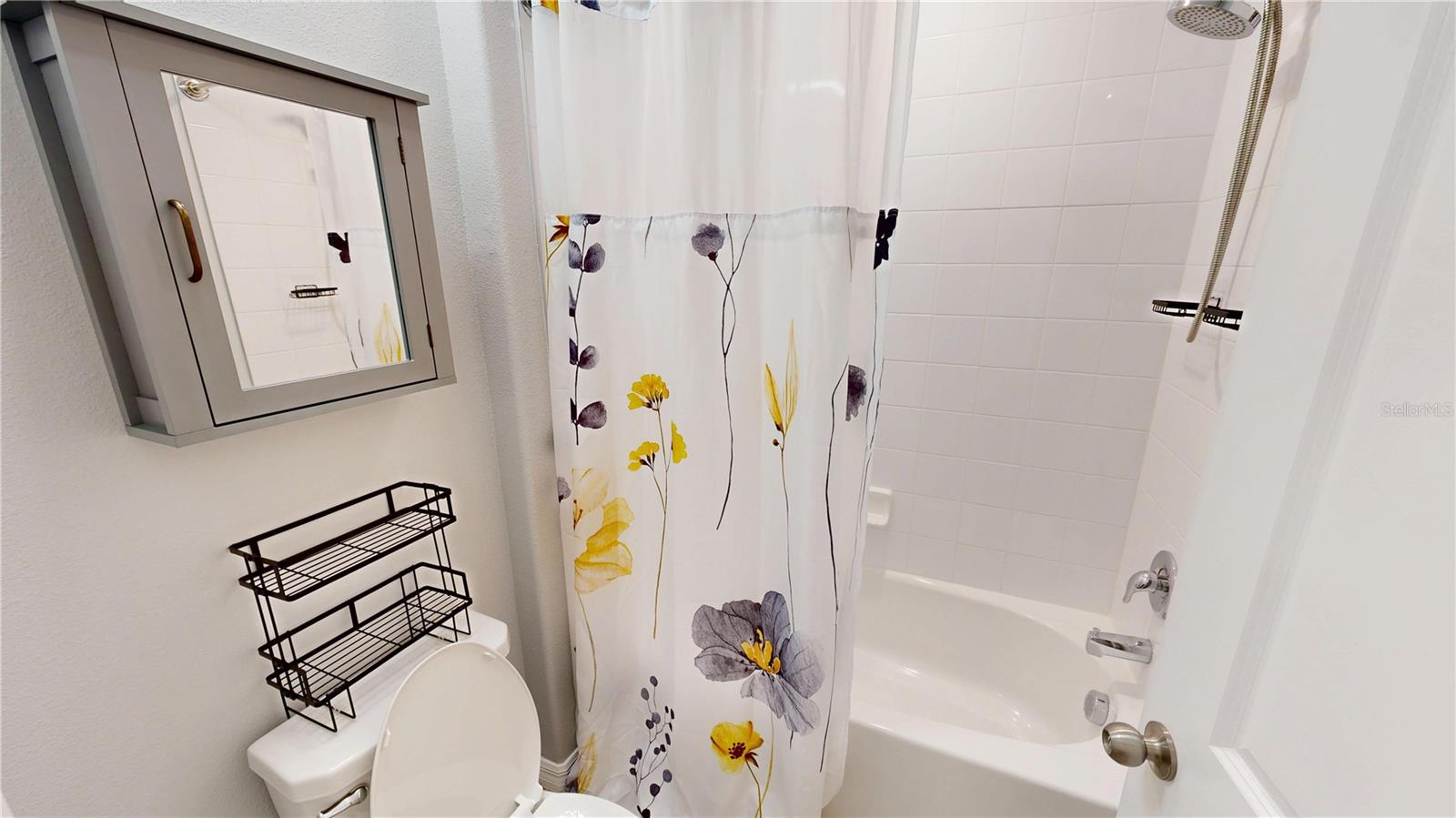 Image 27 of 84 For 17034 Yellow Pine Street