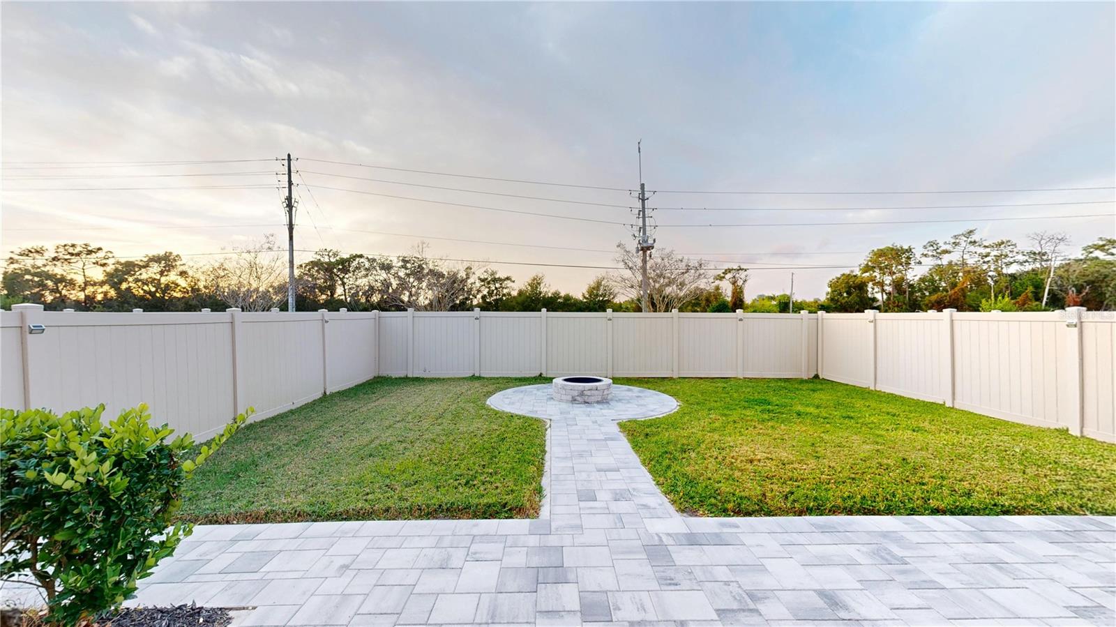 Image 77 of 84 For 17034 Yellow Pine Street