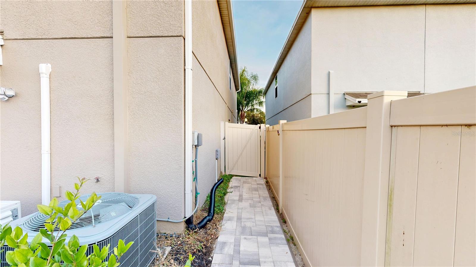 Image 78 of 84 For 17034 Yellow Pine Street