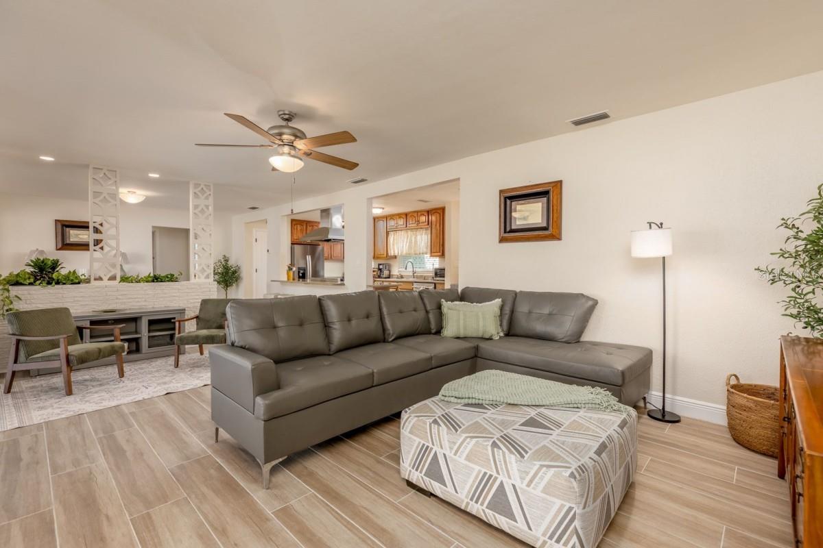 Image 11 of 19 For 16114 5th Street E