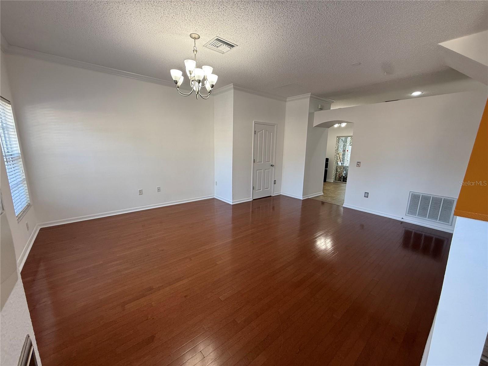 Image 5 of 35 For 10110 Abington Place