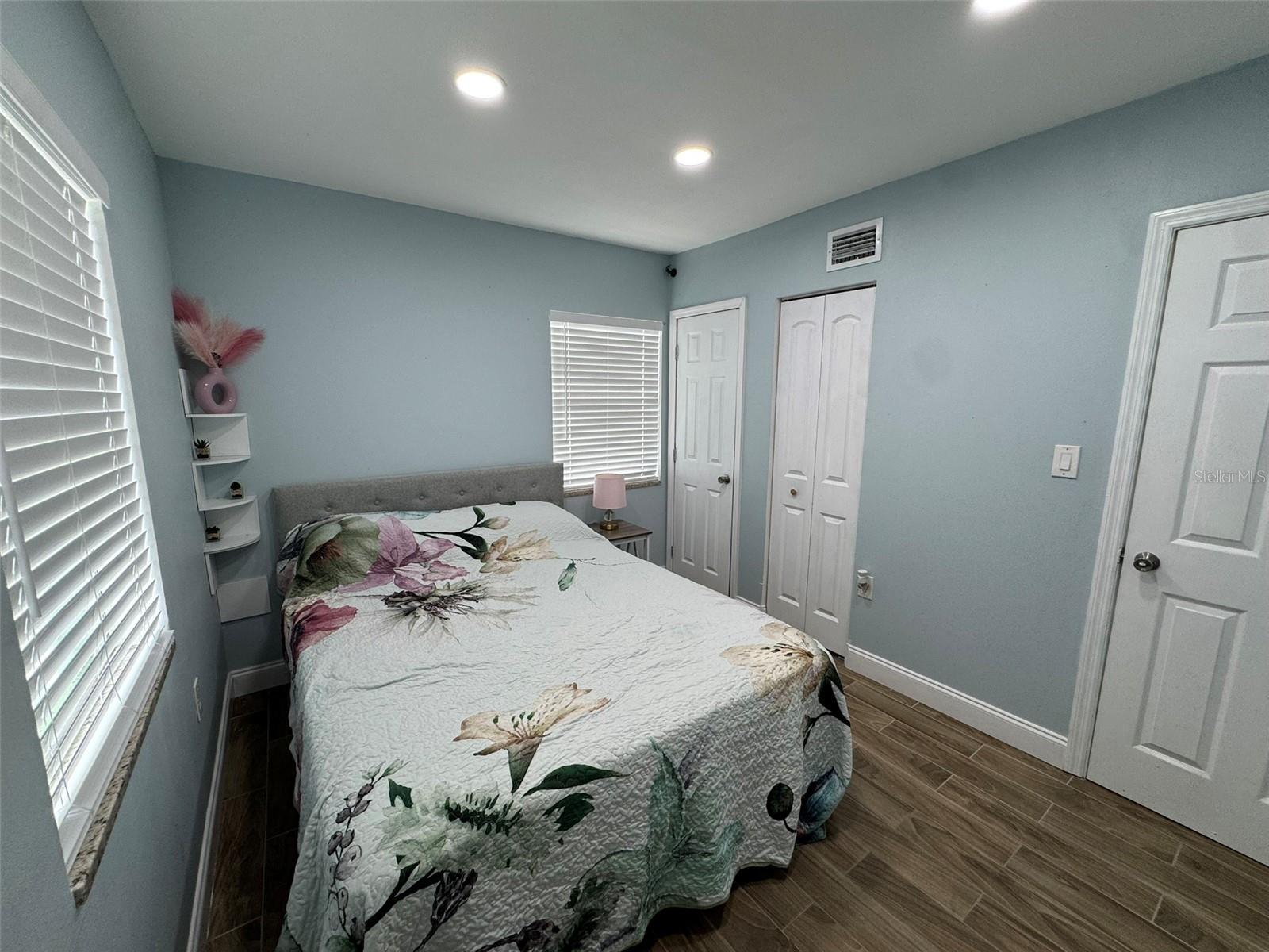 Image 15 of 26 For 7050 48th Street N