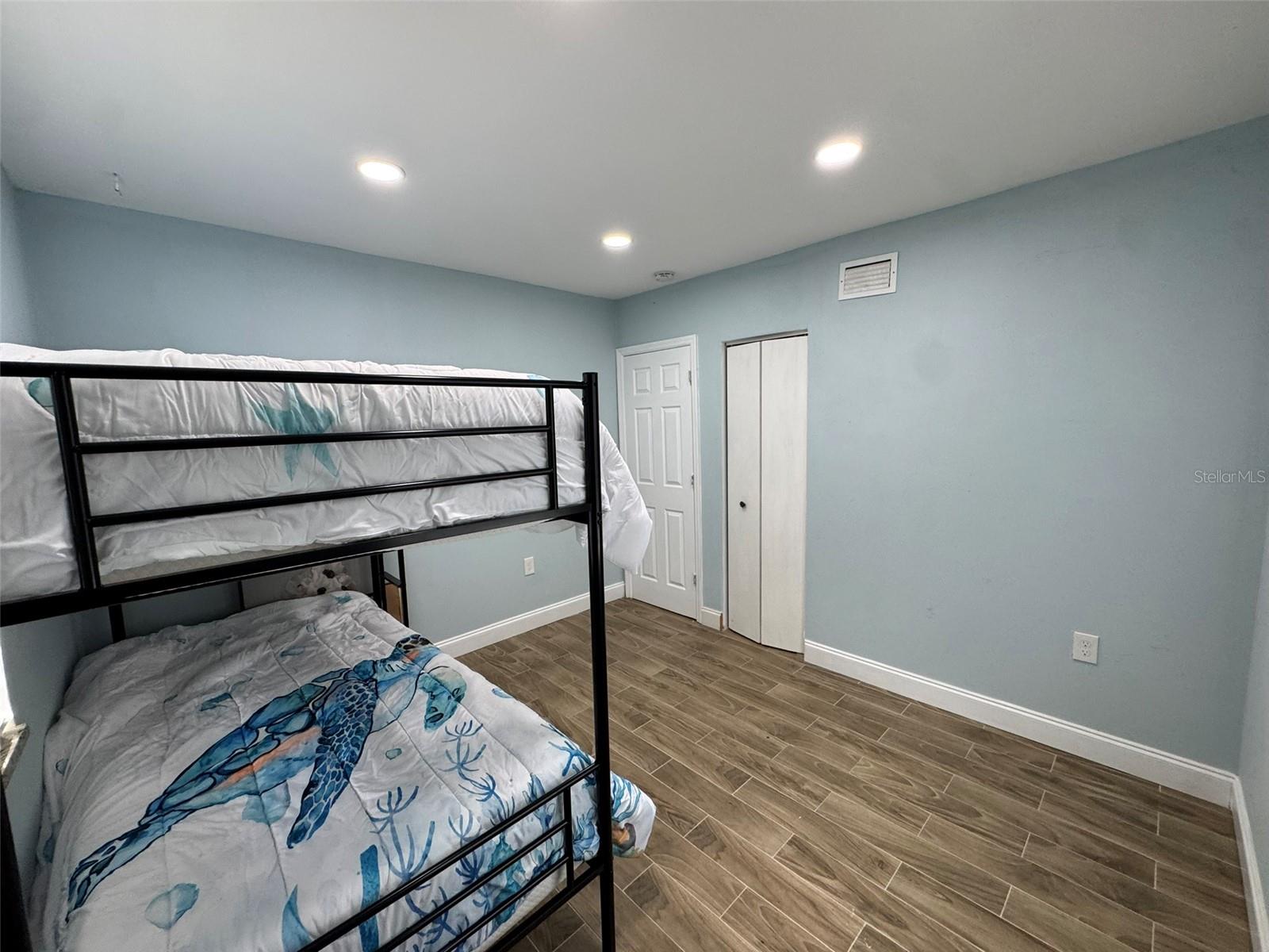 Image 19 of 26 For 7050 48th Street N