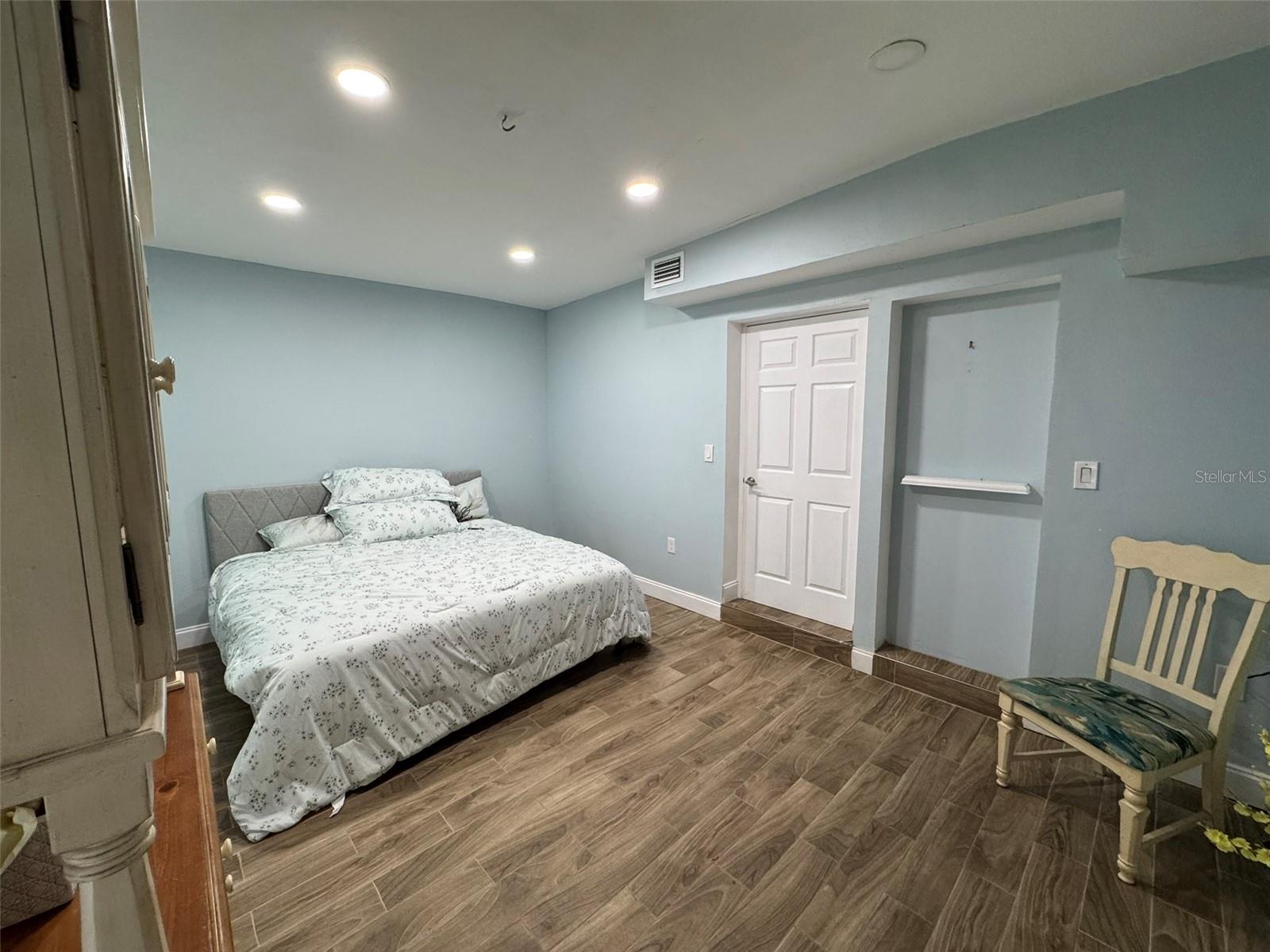 Image 3 of 26 For 7050 48th Street N