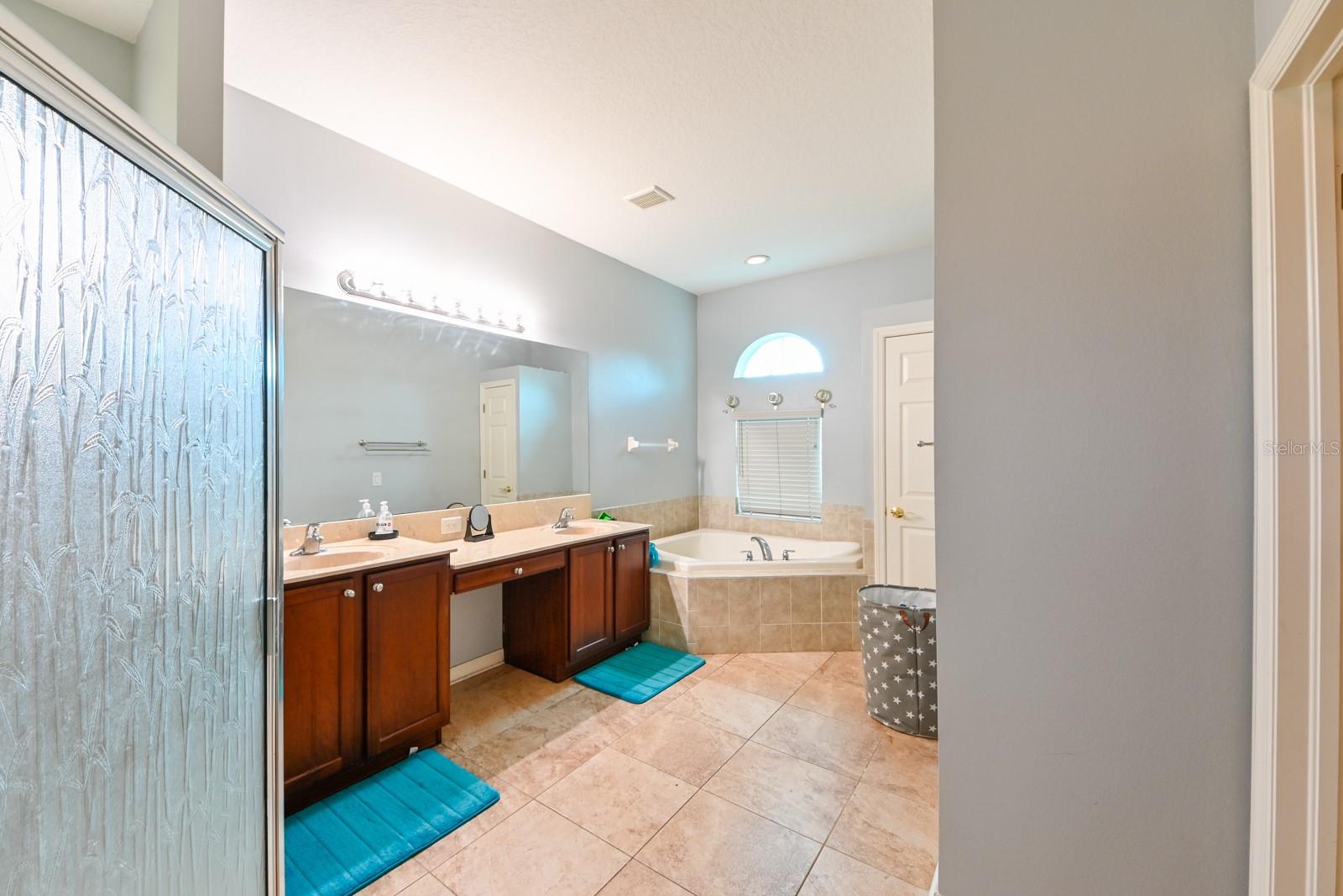 Image 12 of 50 For 20330 Natures Corner Drive