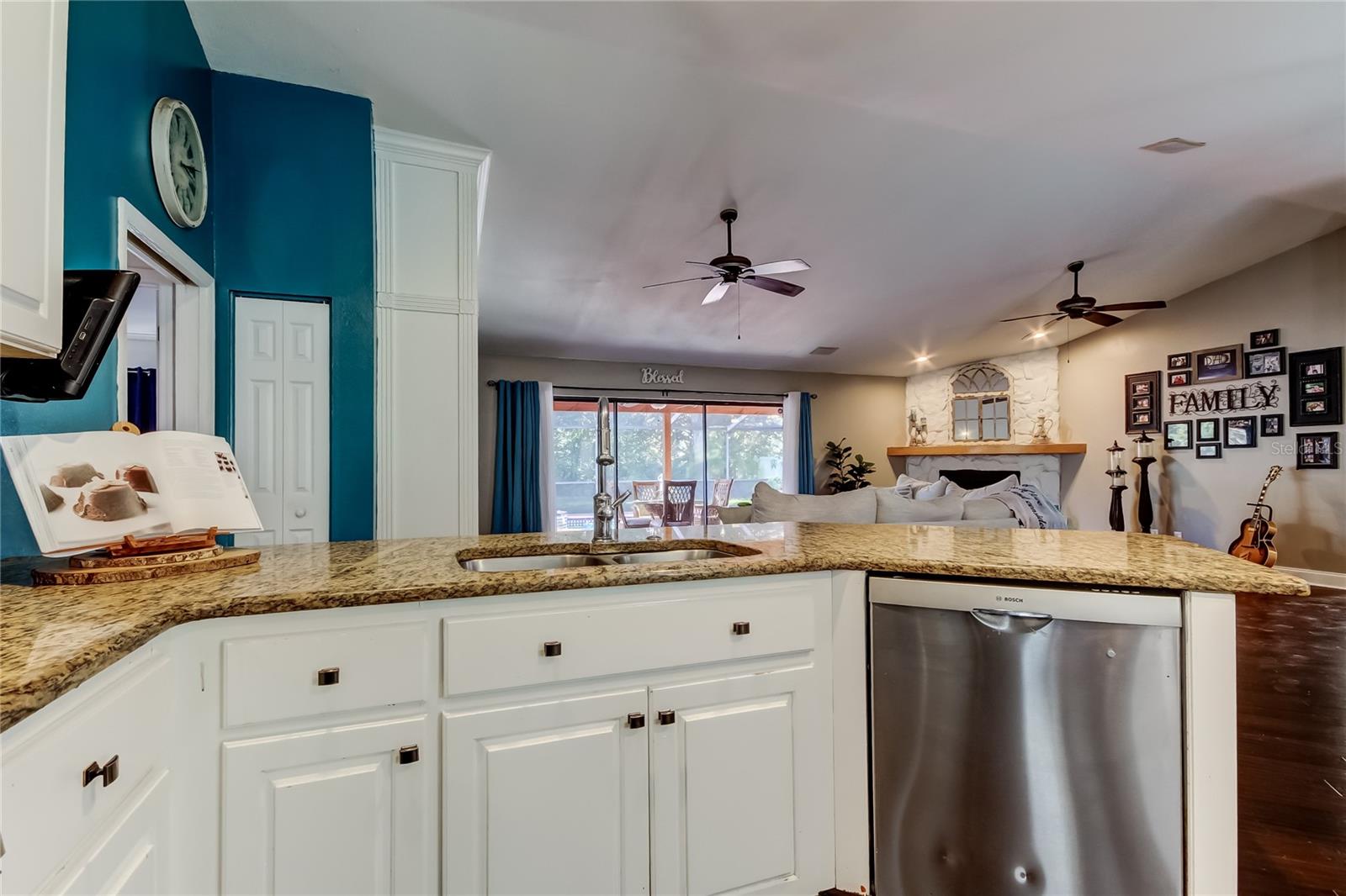 Image 18 of 82 For 2651 Concorde Court