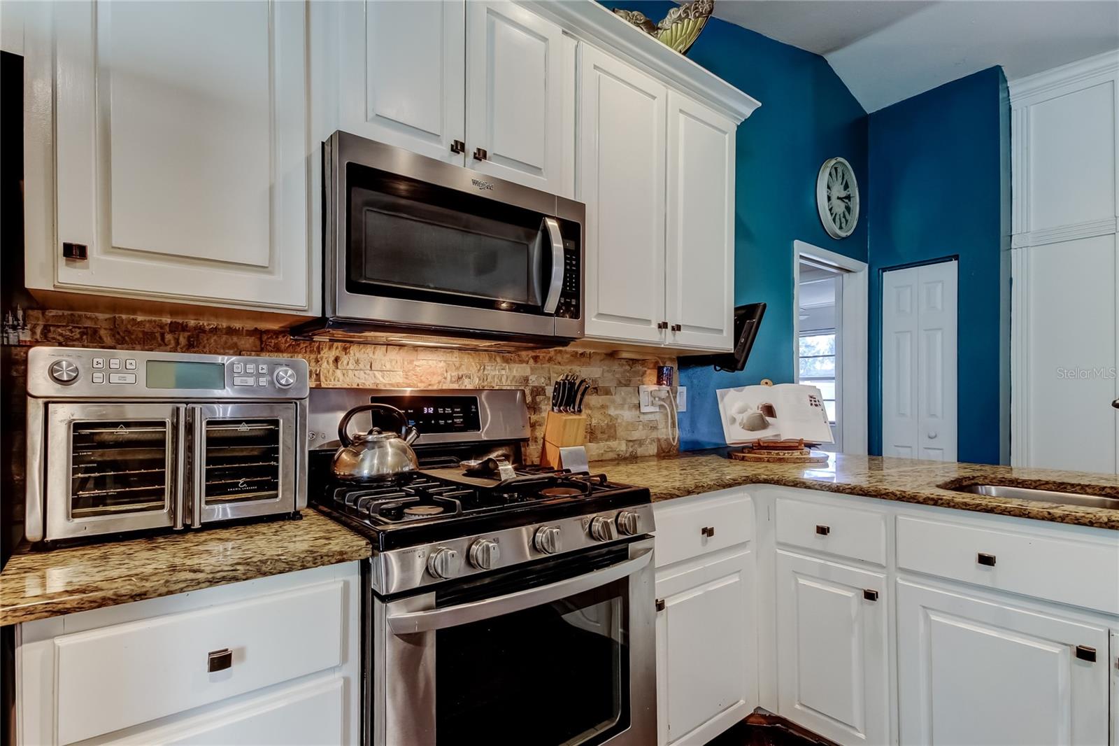 Image 19 of 82 For 2651 Concorde Court