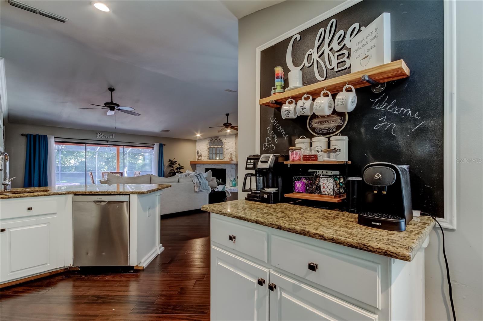 Image 21 of 82 For 2651 Concorde Court