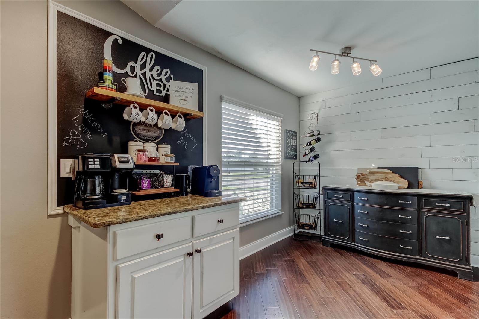 Image 22 of 82 For 2651 Concorde Court