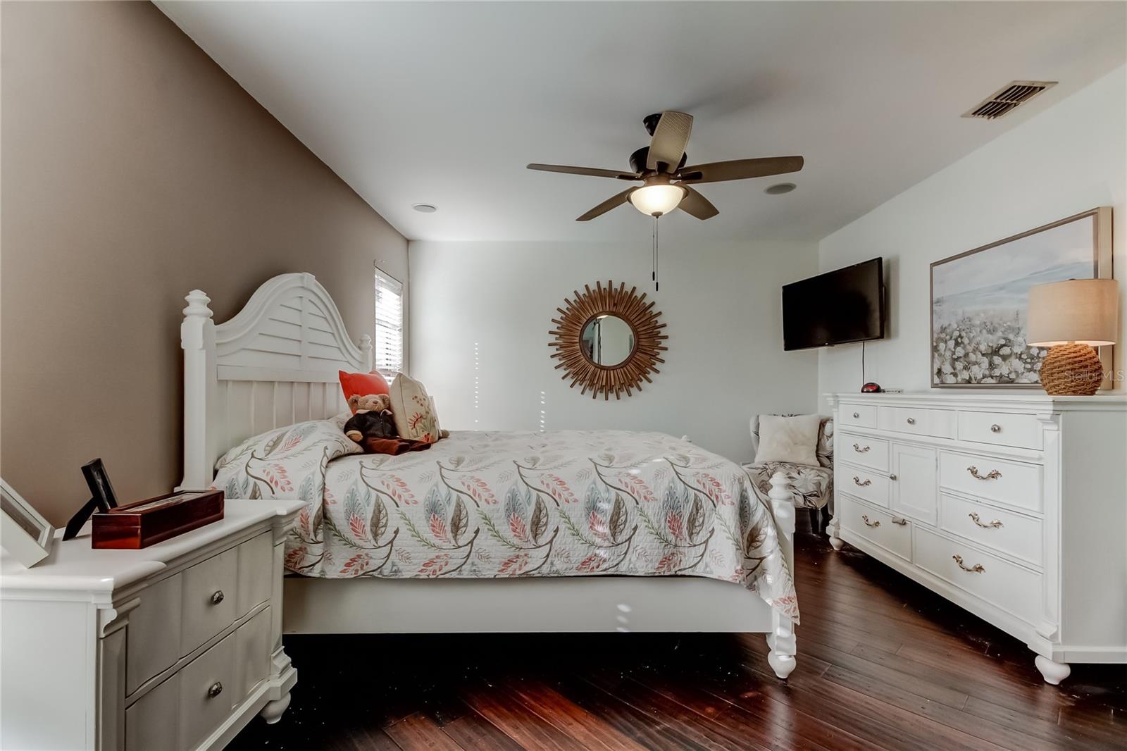 Image 30 of 82 For 2651 Concorde Court