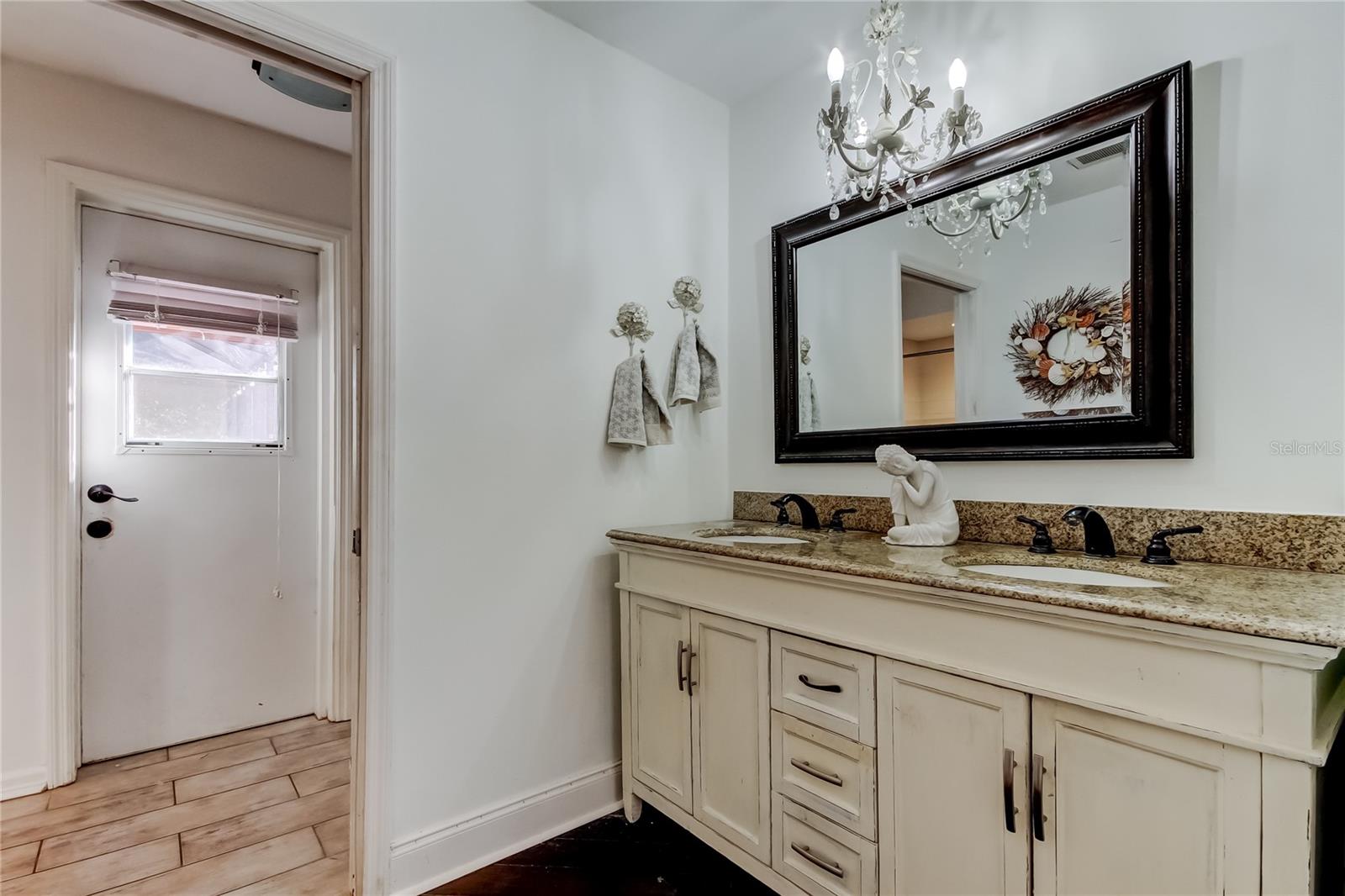 Image 35 of 82 For 2651 Concorde Court