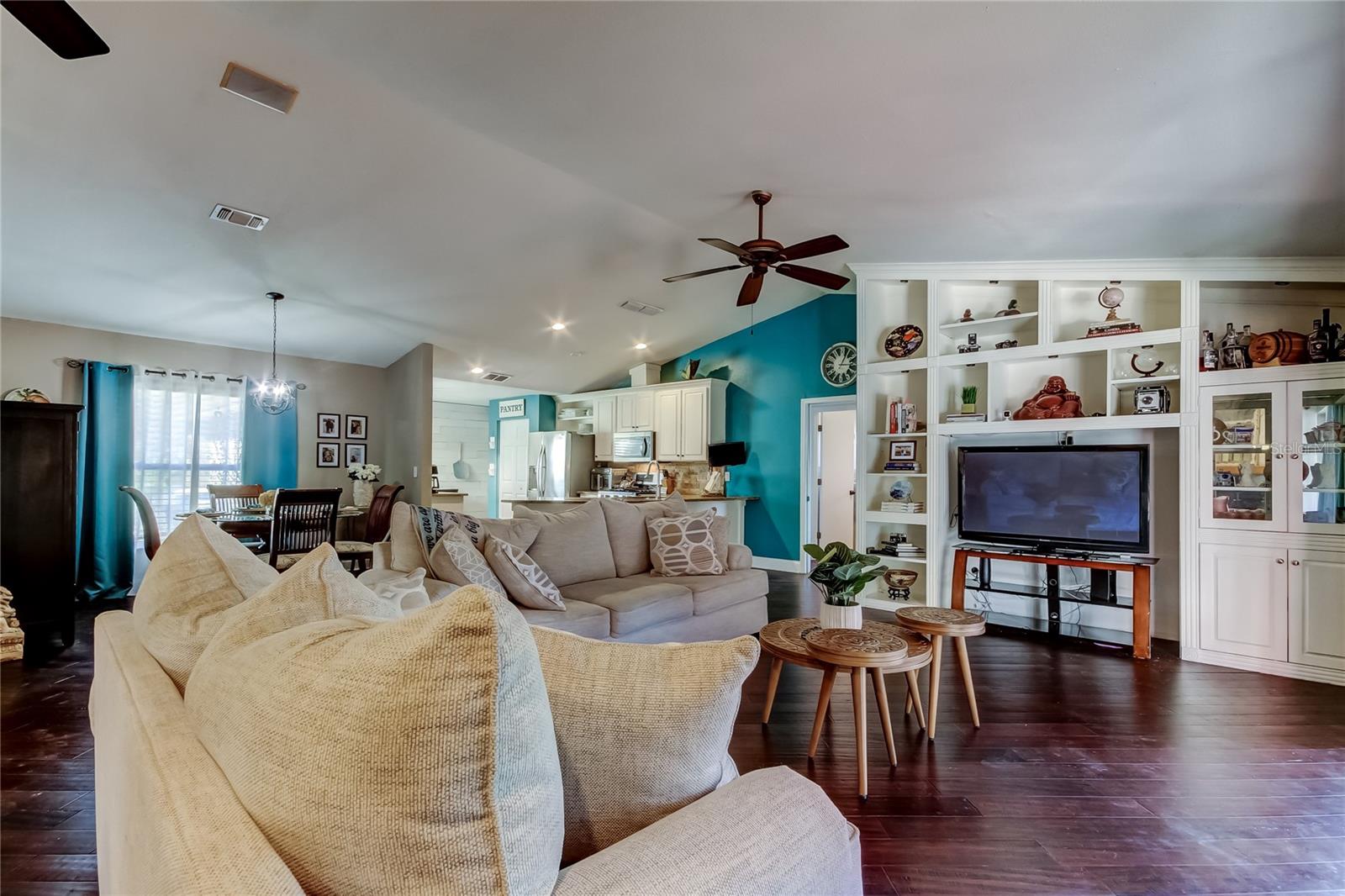 Image 6 of 82 For 2651 Concorde Court