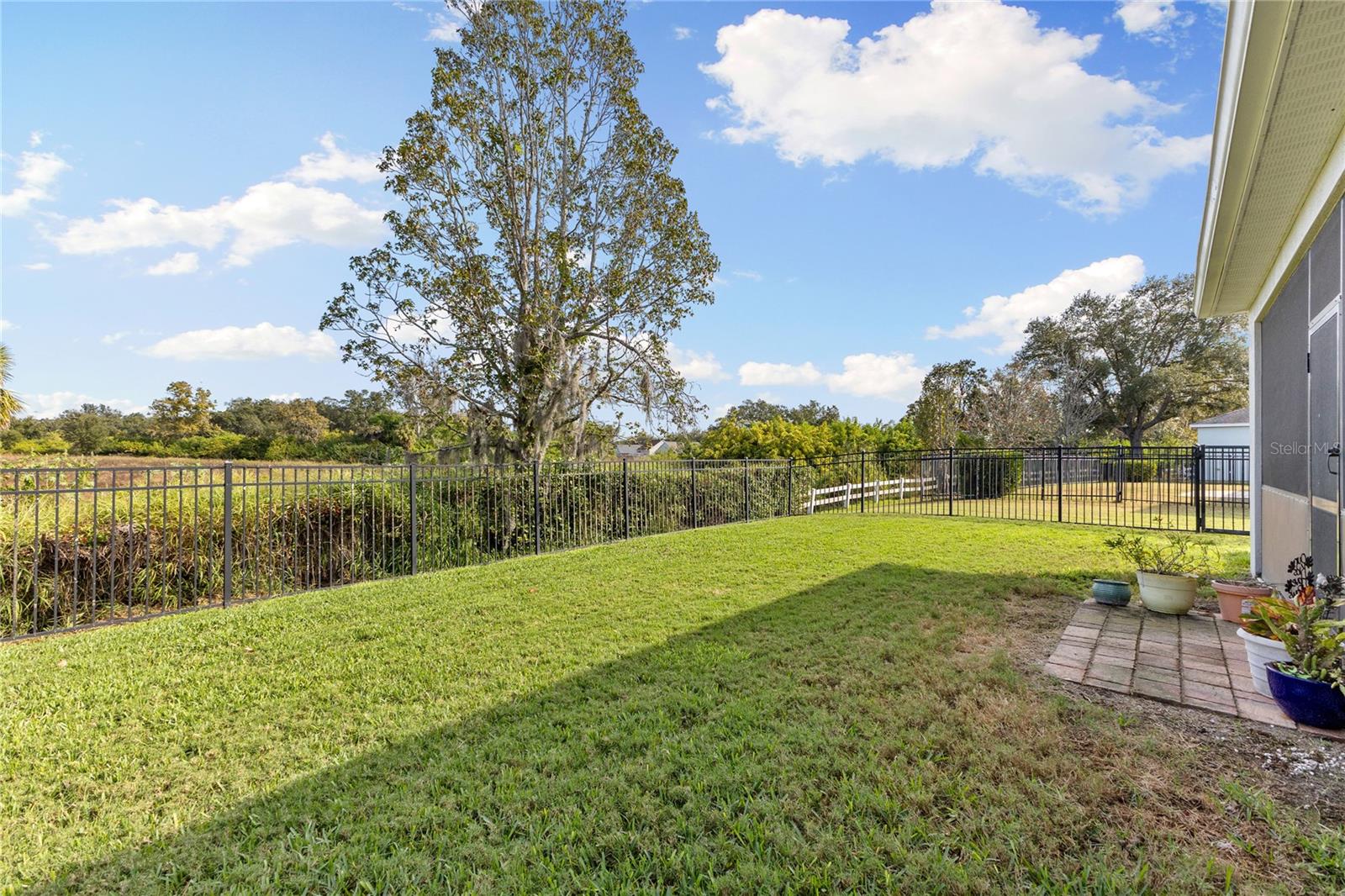 Image 18 of 25 For 4247 70th Street Circle E