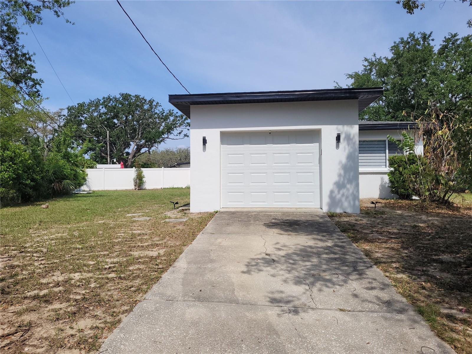 Image 2 of 24 For 105 Forest Park Avenue