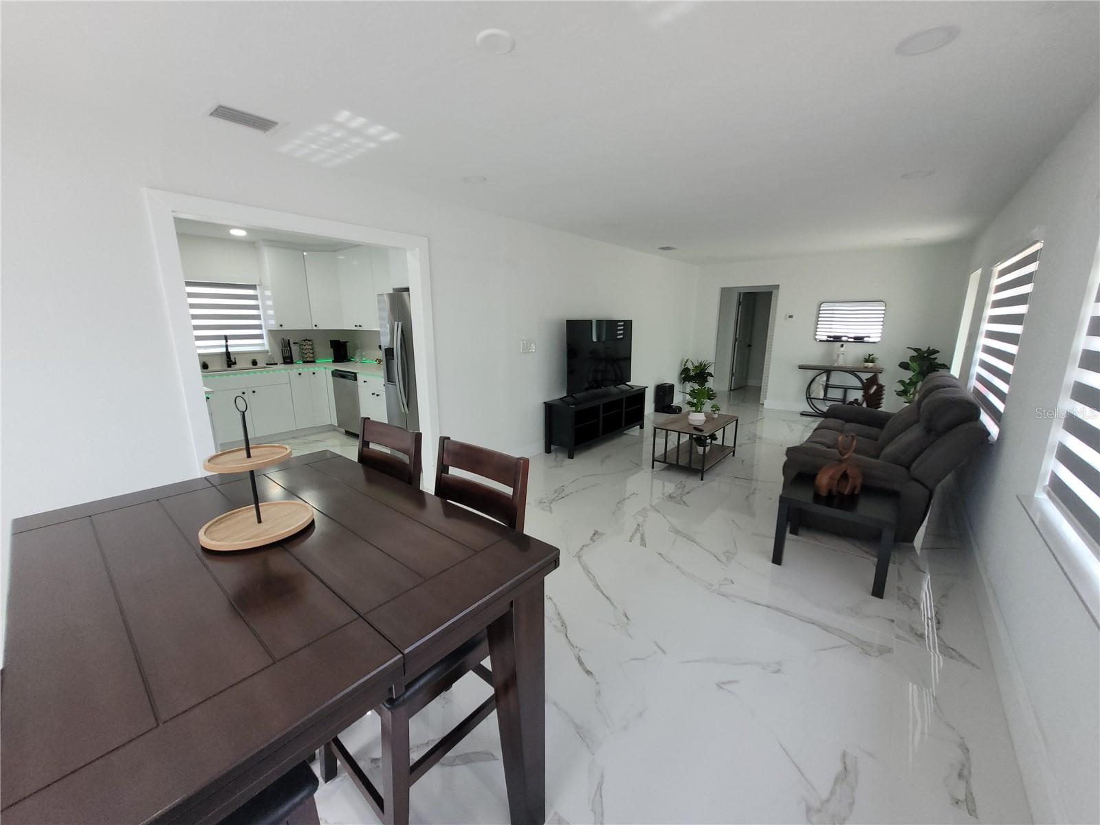 Image 5 of 24 For 105 Forest Park Avenue