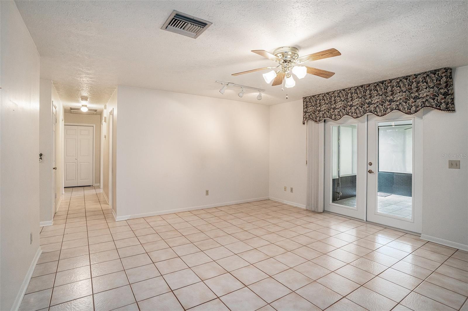 Image 5 of 26 For 2110 Siloam Springs Drive