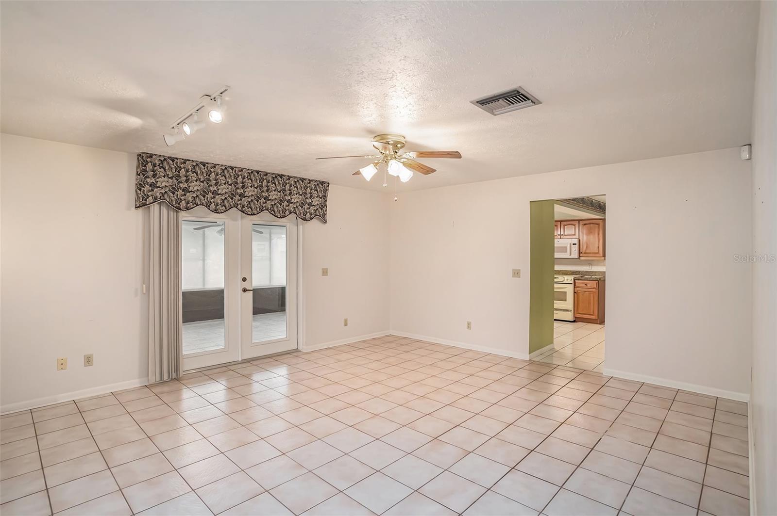 Image 6 of 26 For 2110 Siloam Springs Drive