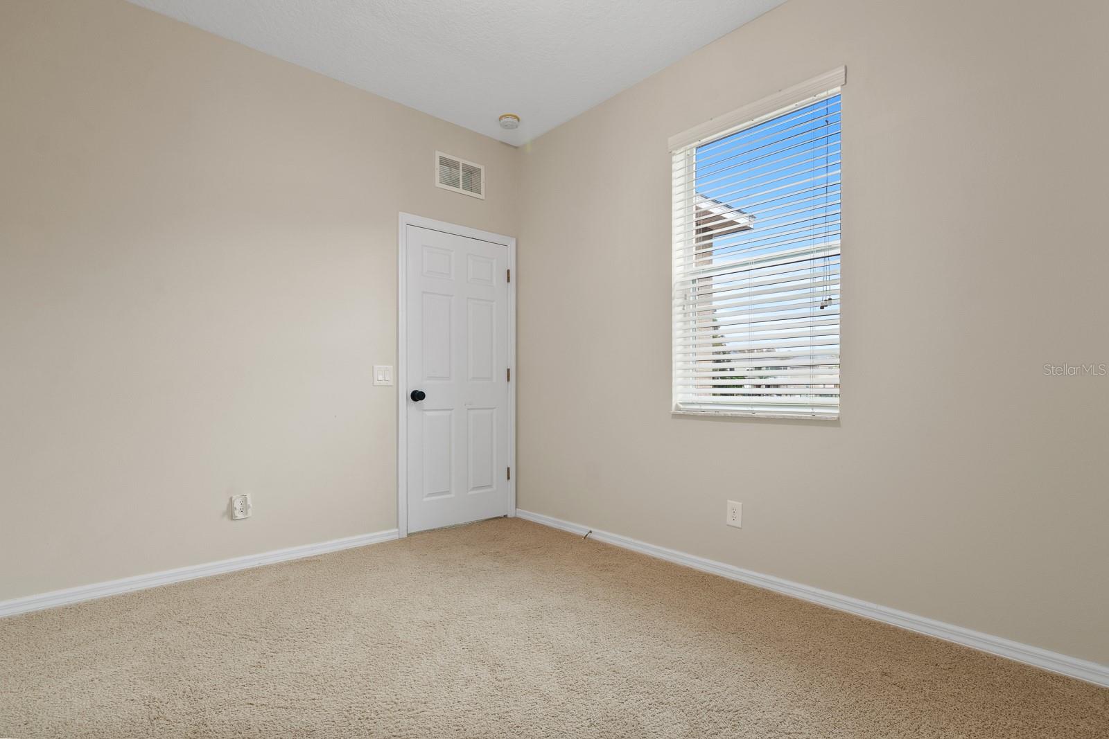 Image 23 of 40 For 3014 Downan Point Drive