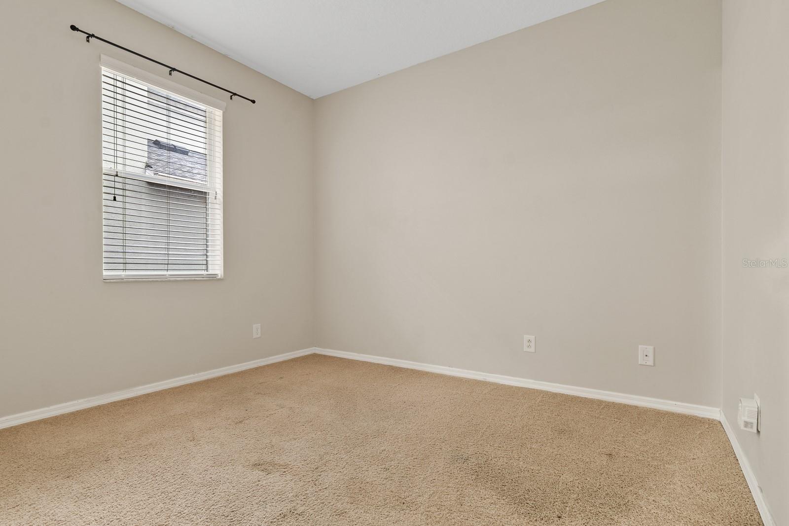 Image 26 of 40 For 3014 Downan Point Drive